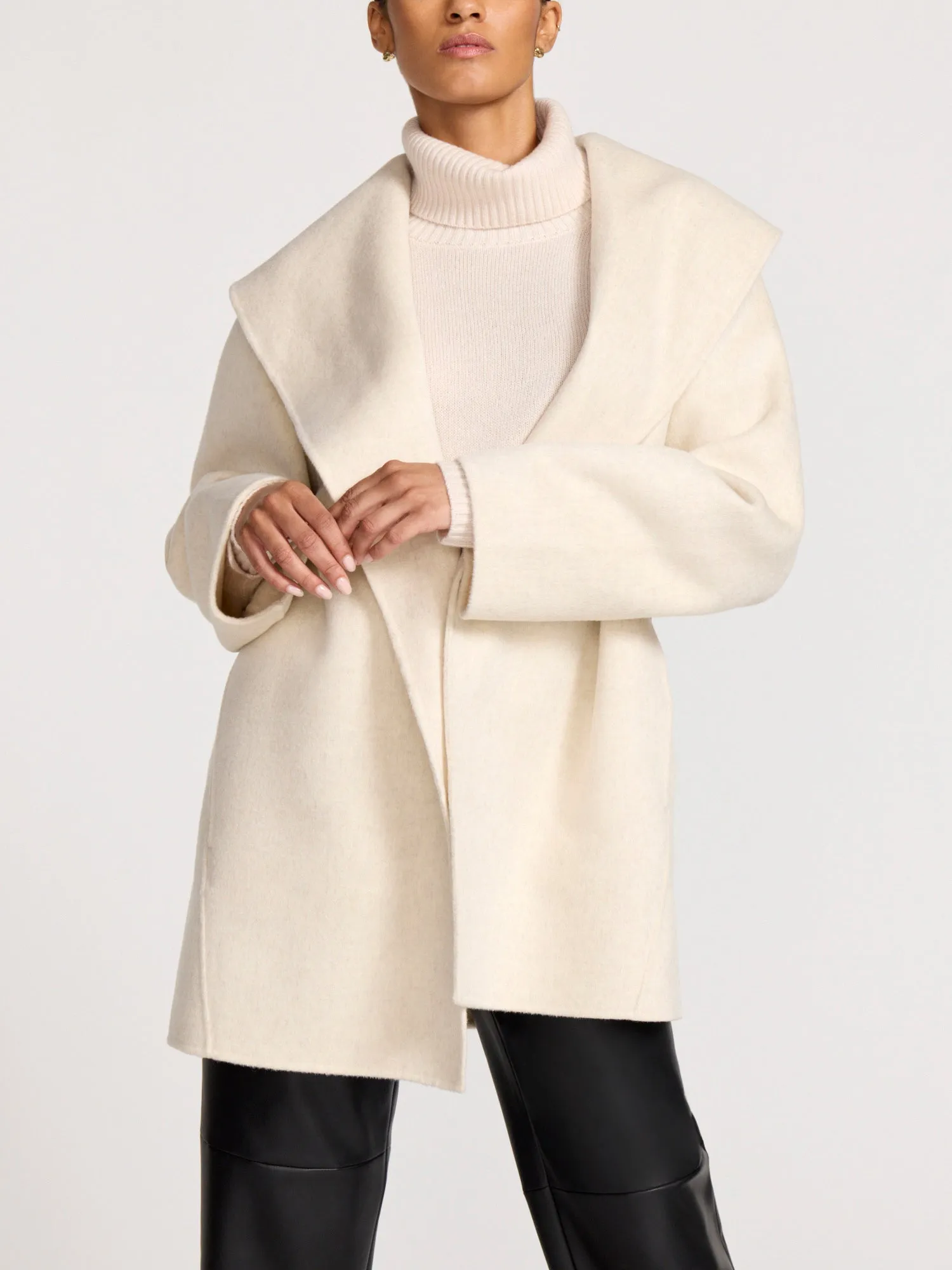 The Finley Coat sold by Brochu Walker product image thumbnail 4