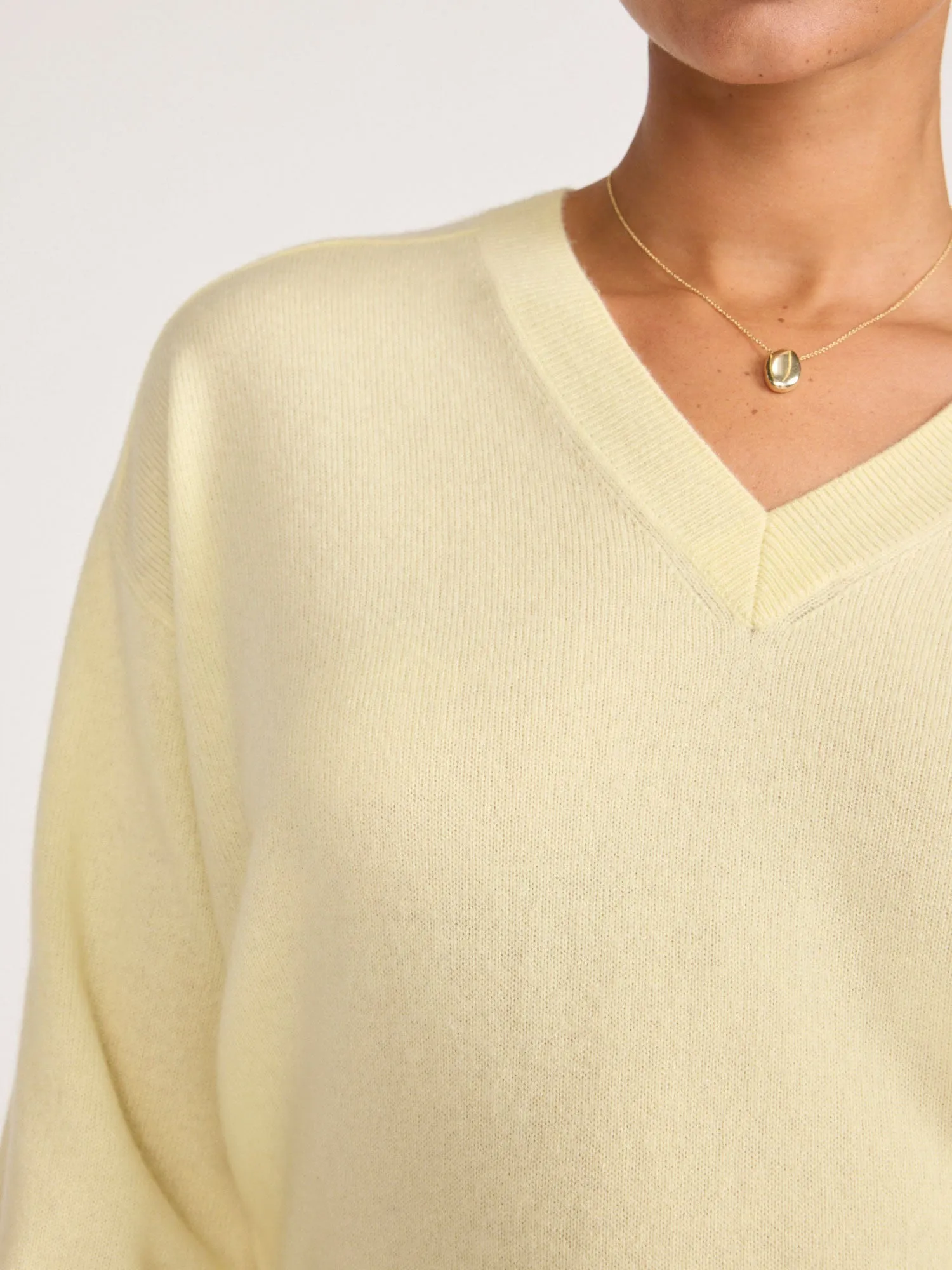 The Leia Vee Cashmere Sweater sold by Brochu Walker product image thumbnail 5