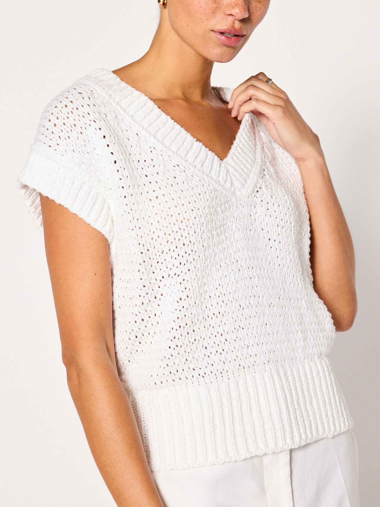 The Anais Vee sold by Brochu Walker