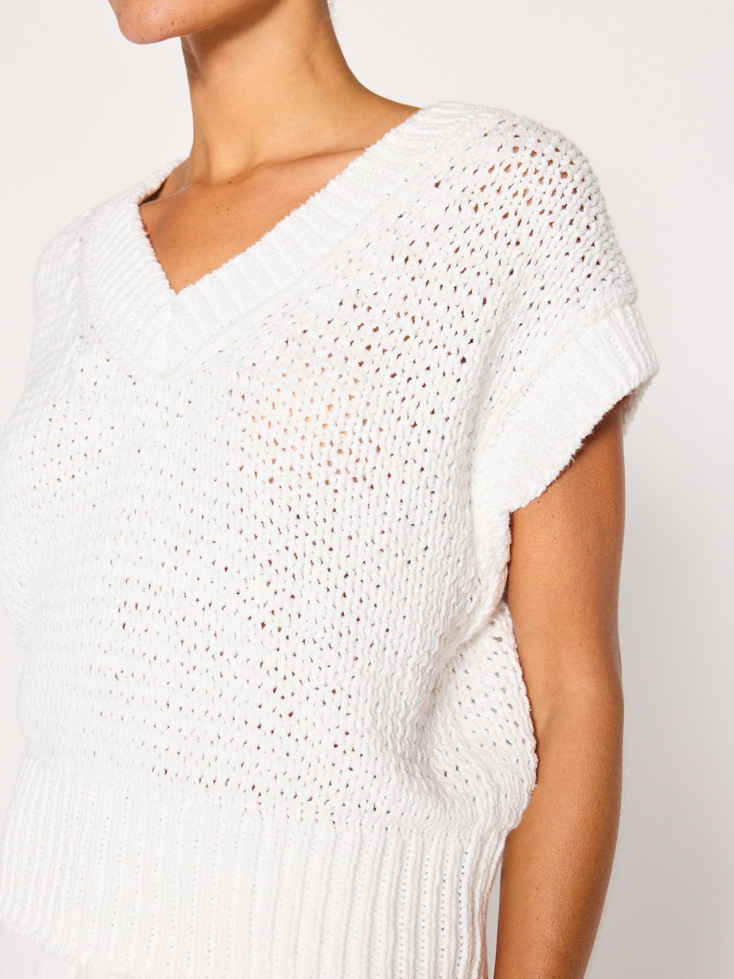 The Anais Vee sold by Brochu Walker product image thumbnail 3