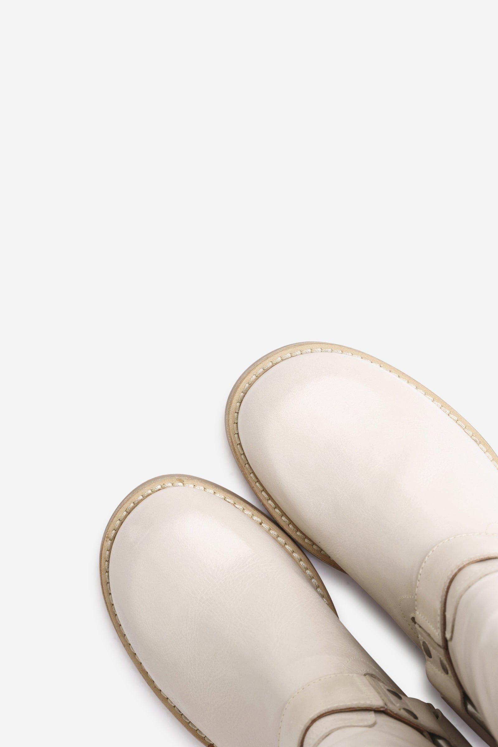 High Boot New-Camperos | oatmilk sold by Bronx product image thumbnail 5