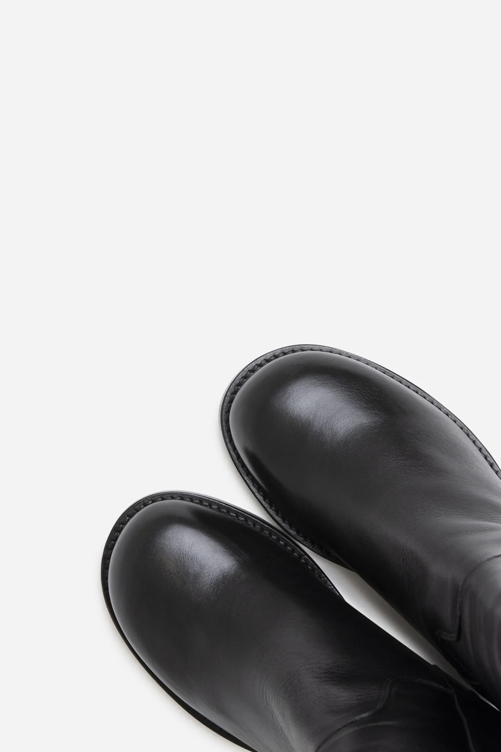 new-camperos | black sold by Bronx product image thumbnail 4