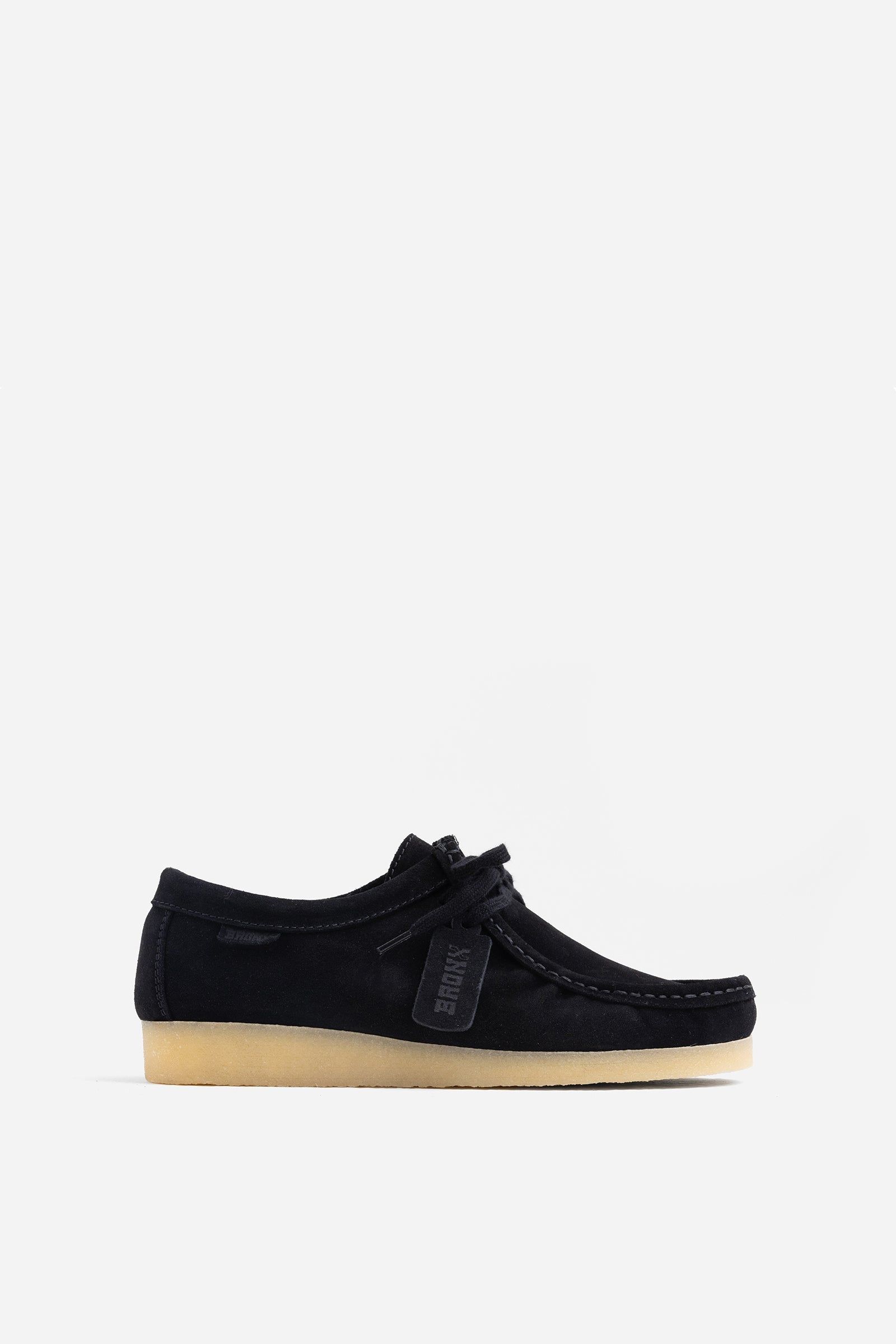 Low Shoe Wonde-ry | black sold by Bronx