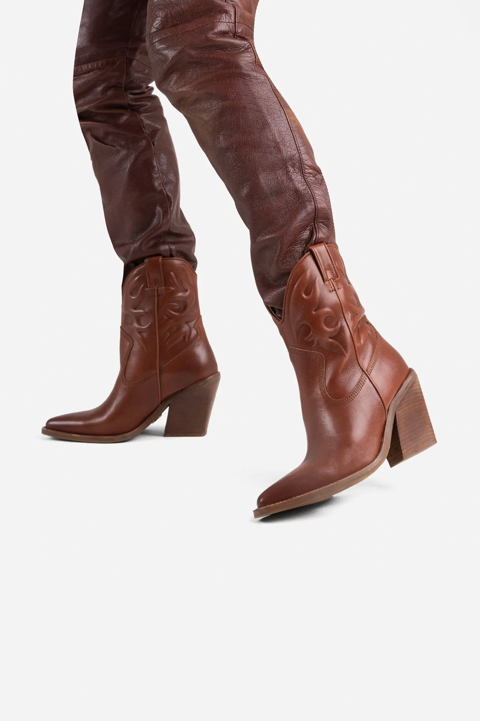 Cowboy Ankle Boot New-Kole | caramel sold by Bronx product image thumbnail 2