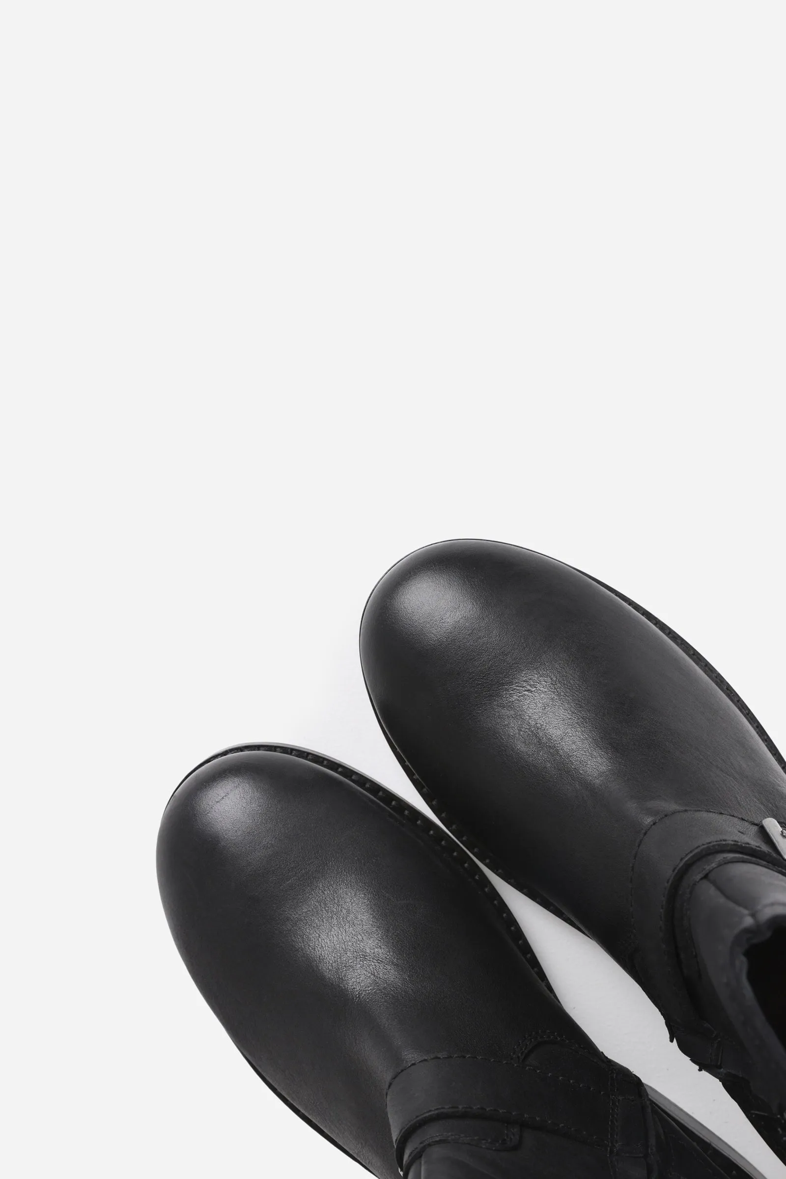 New-Tough | black sold by Bronx product image thumbnail 4