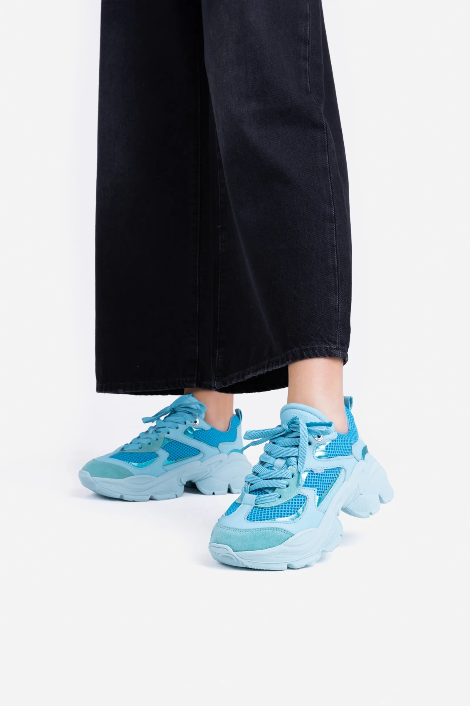 Sneaker Linn-y | turquoise sold by Bronx product image thumbnail 2