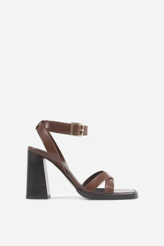 Sandal Jul-iana | chestnut sold by Bronx