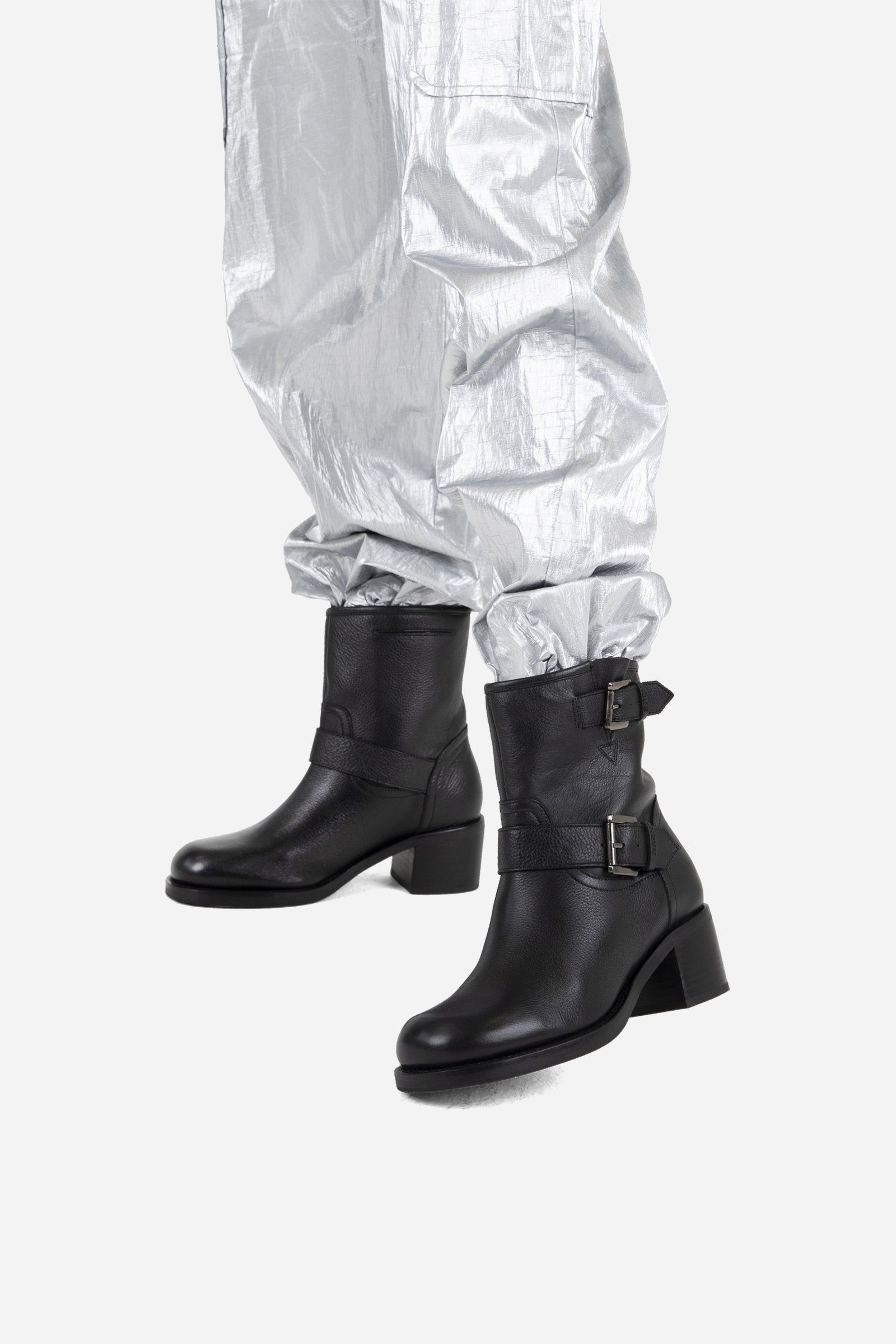 new-camperos | black sold by Bronx product image thumbnail 2