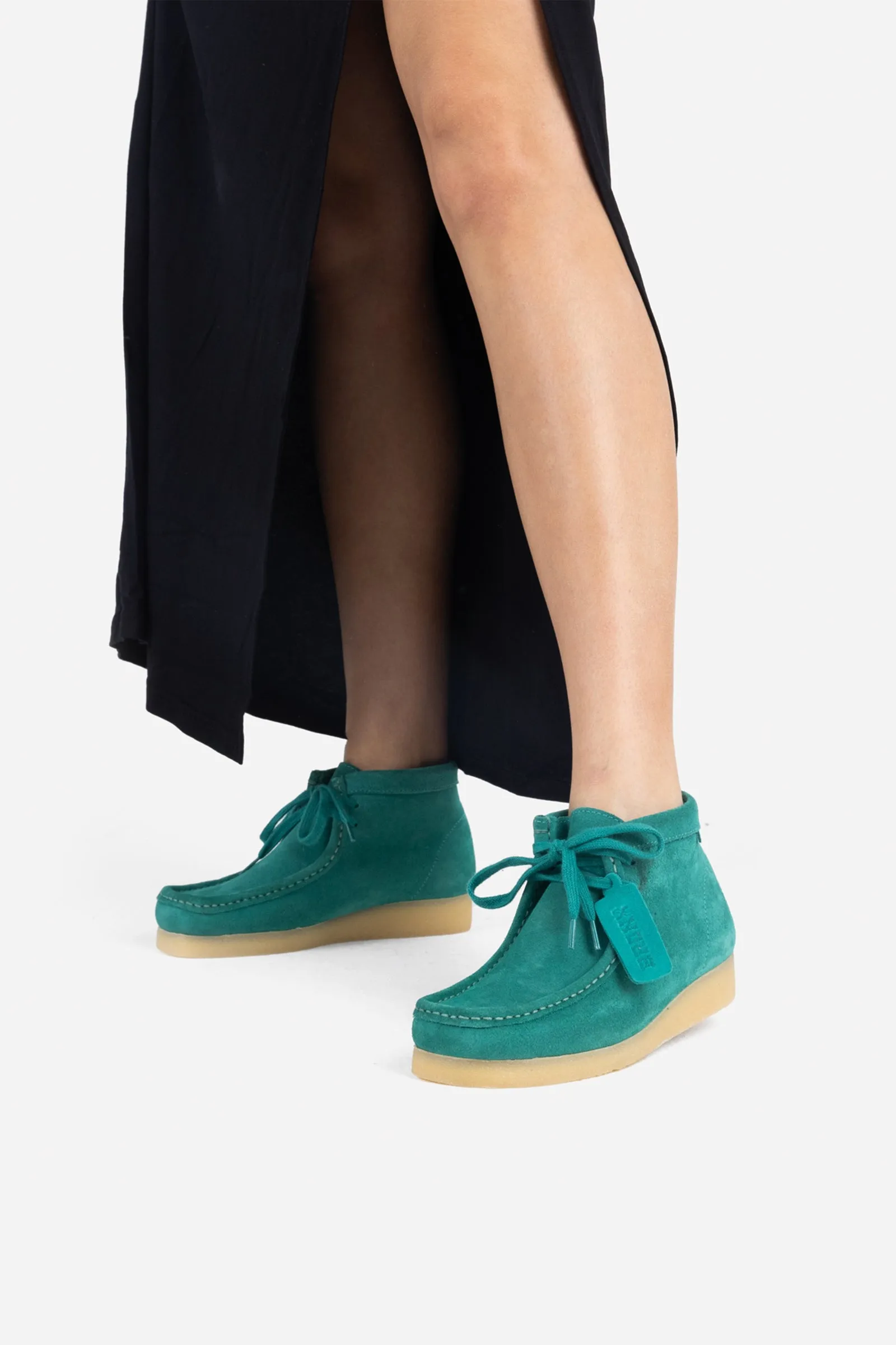Low Shoe Wonde-ry | teal sold by Bronx product image thumbnail 2