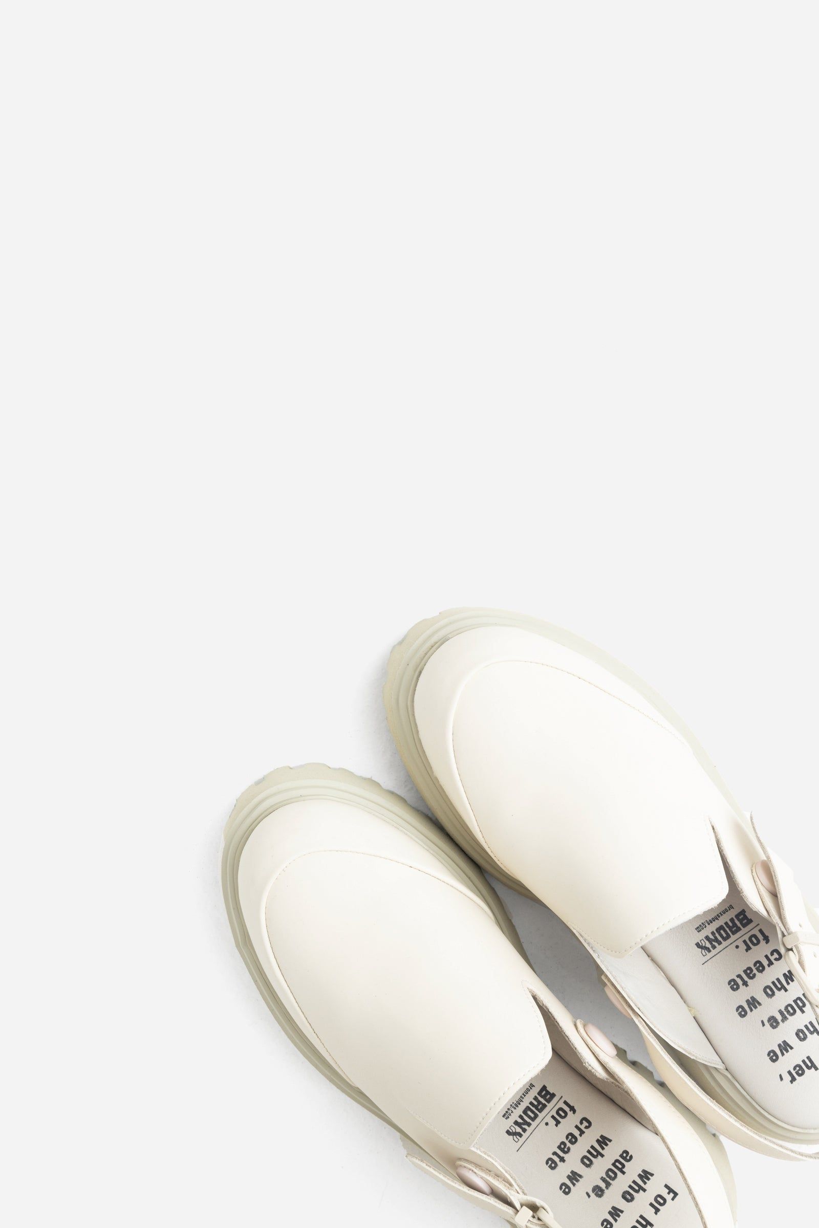 GROOVY-SANDAL | oatmilk sold by Bronx product image thumbnail 4