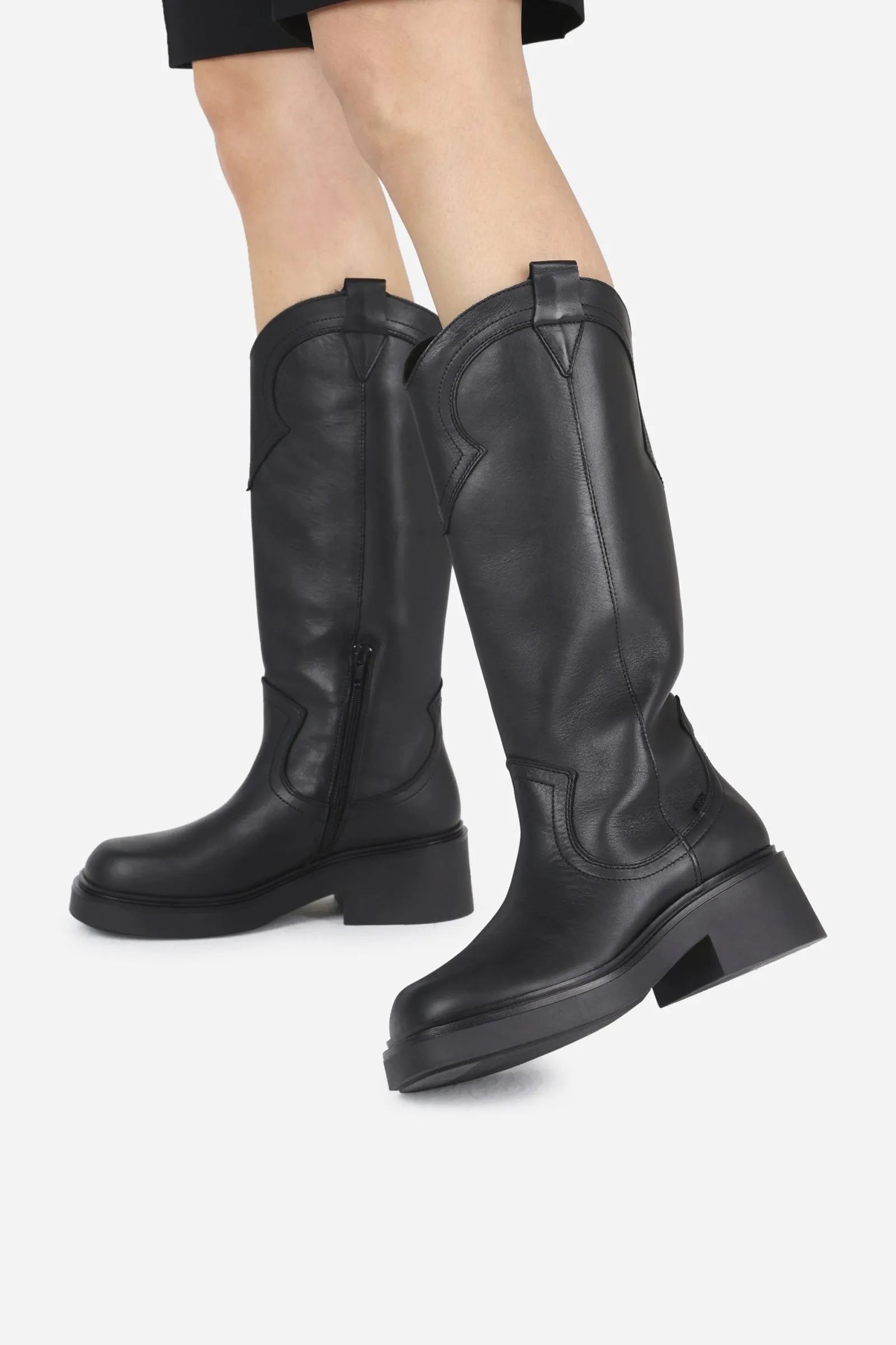 daff-ey | black sold by Bronx product image thumbnail 3