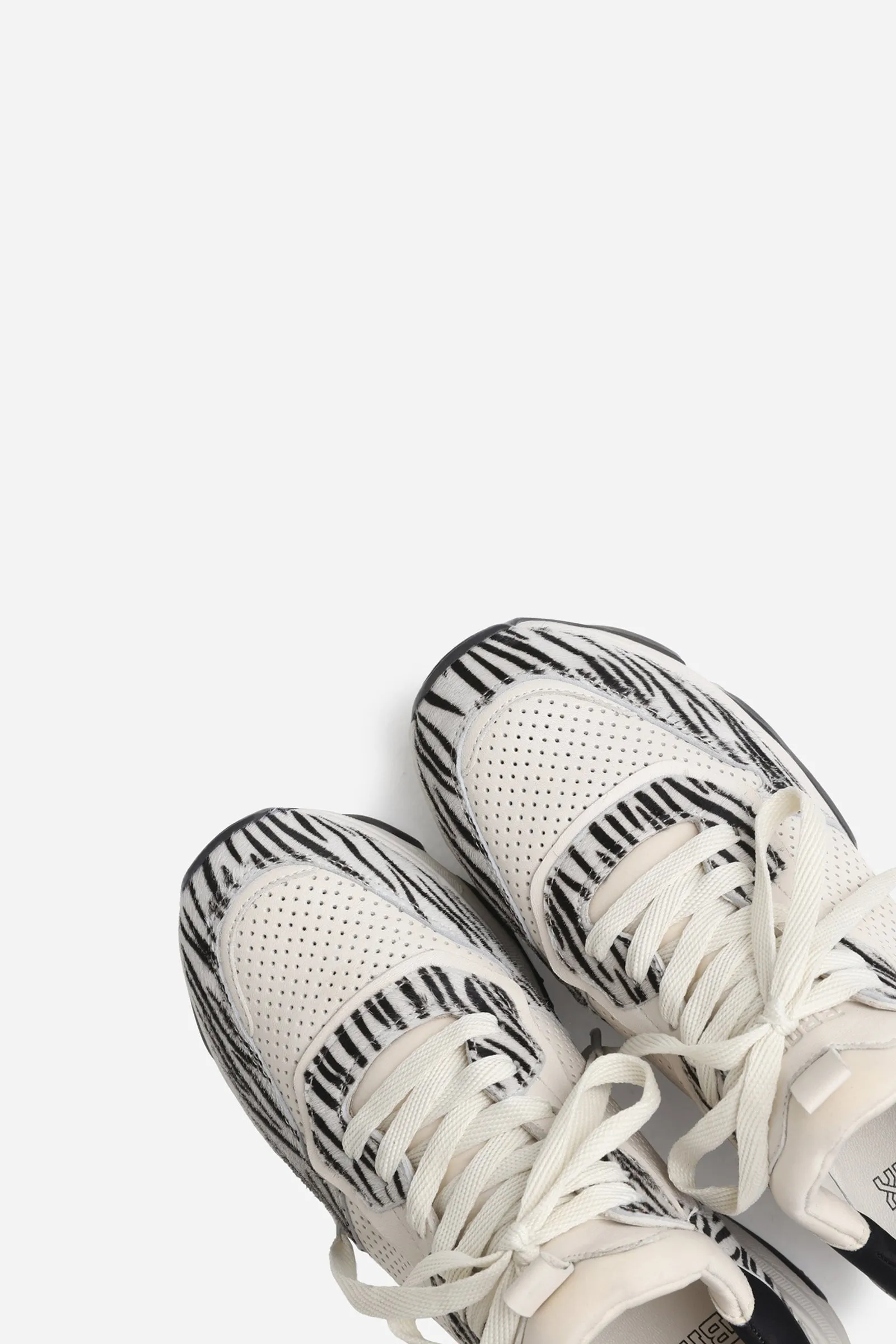 Sneaker Baisley | white/black sold by Bronx product image thumbnail 4