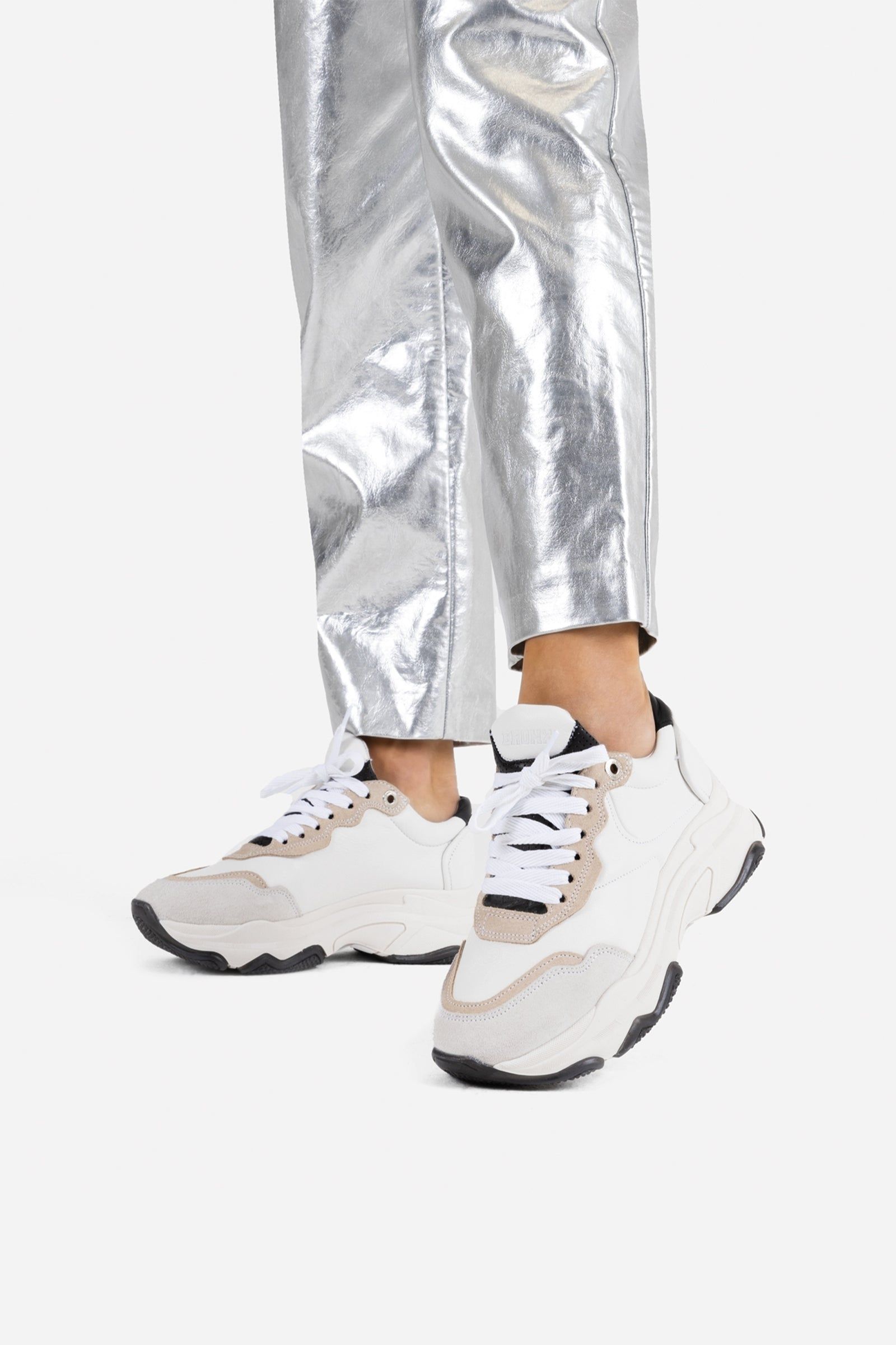 Sneaker Baisley | off white/clay/black sold by Bronx product image thumbnail 2