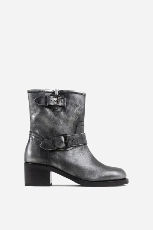 new-camperos | gunmetal/black sold by Bronx