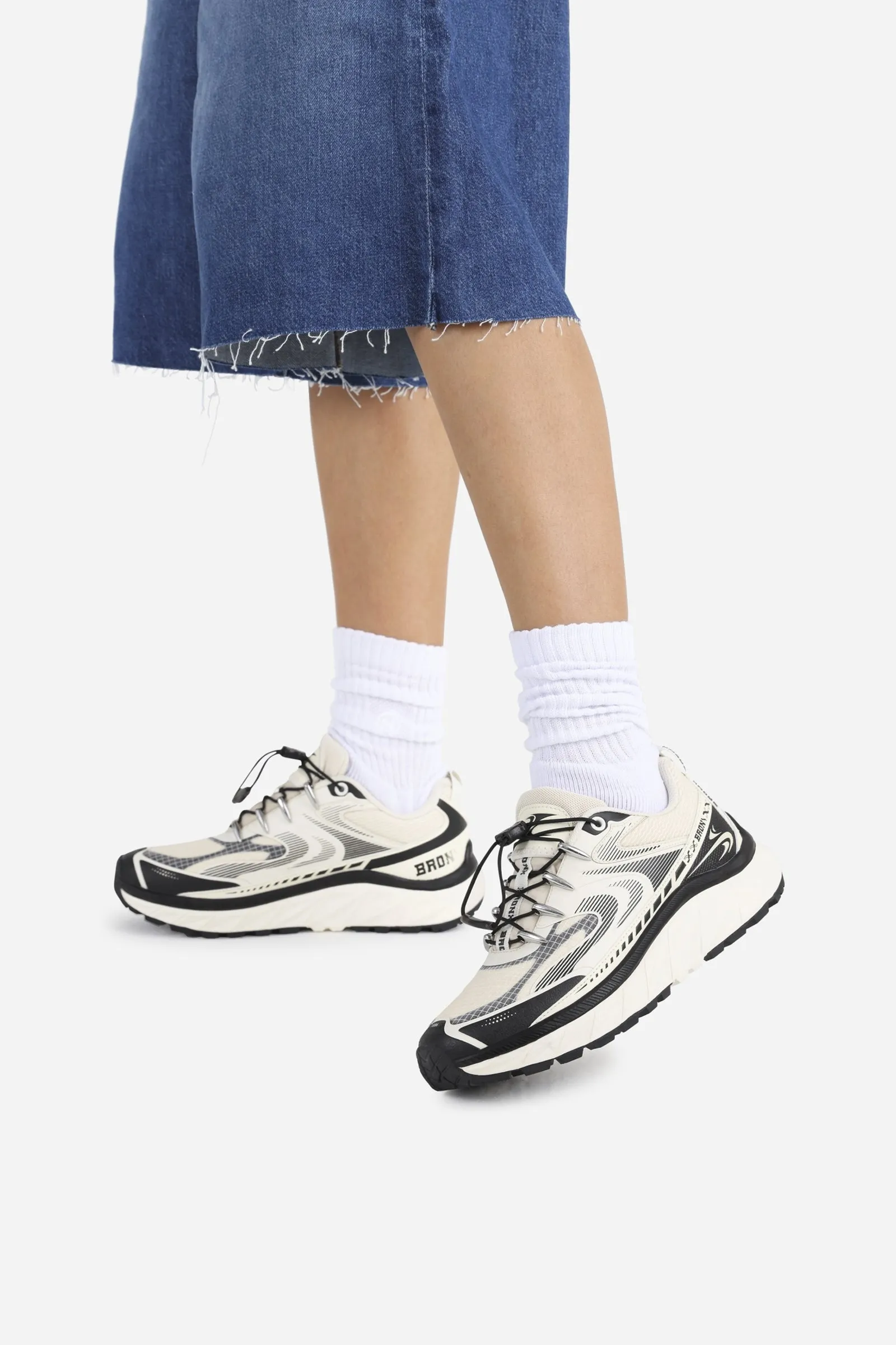 Sneaker Track-err | off white/black sold by Bronx product image thumbnail 2