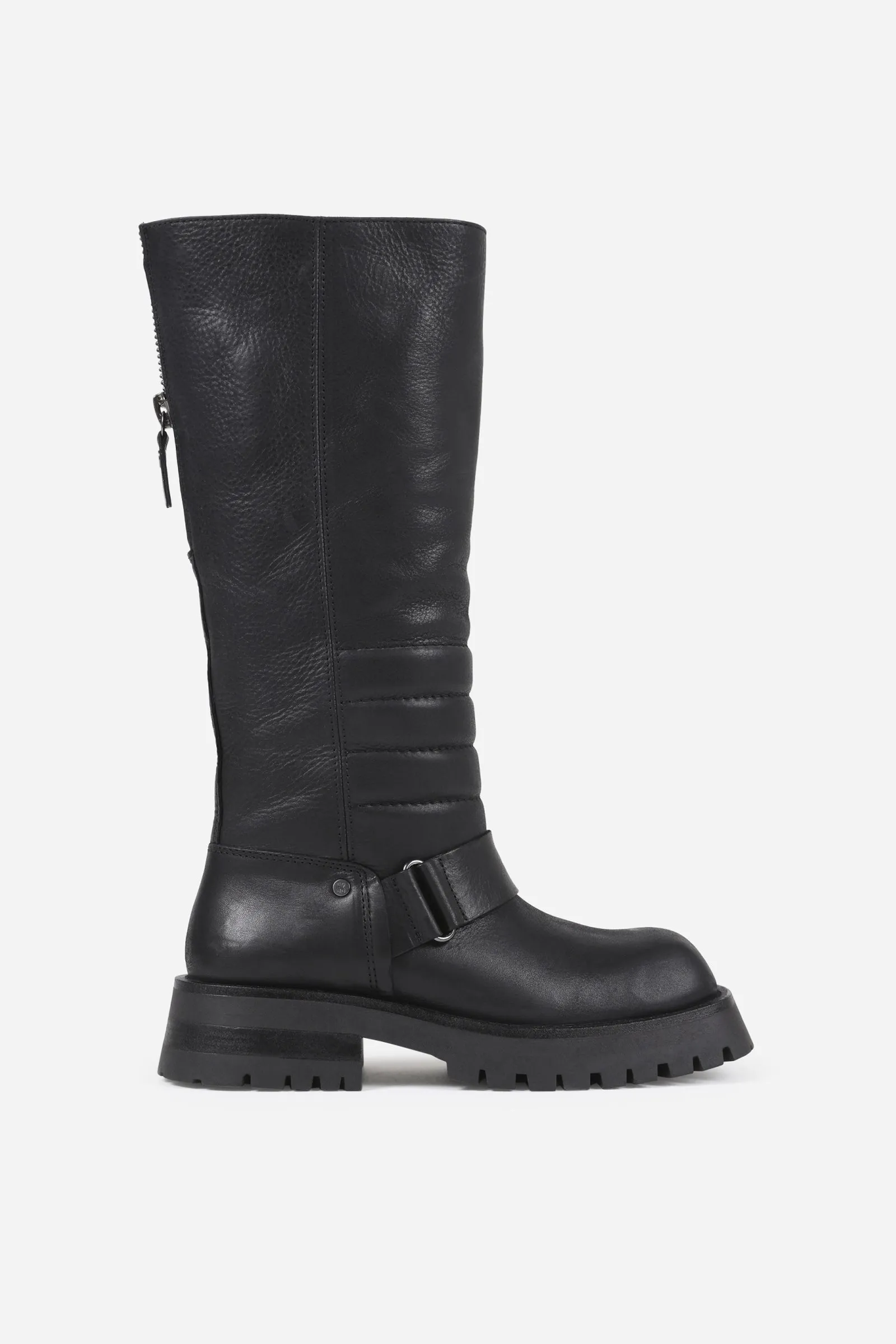 Qui-nn | black sold by Bronx