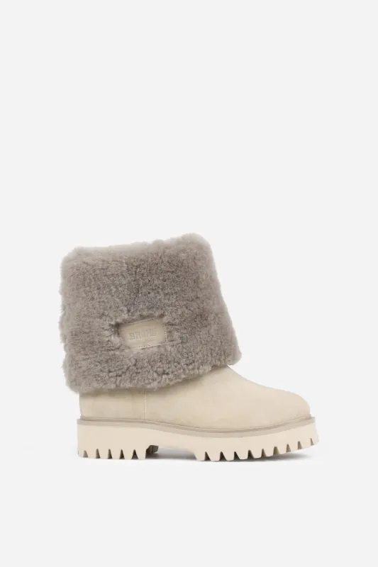 Groov-y | oatmilk sold by Bronx