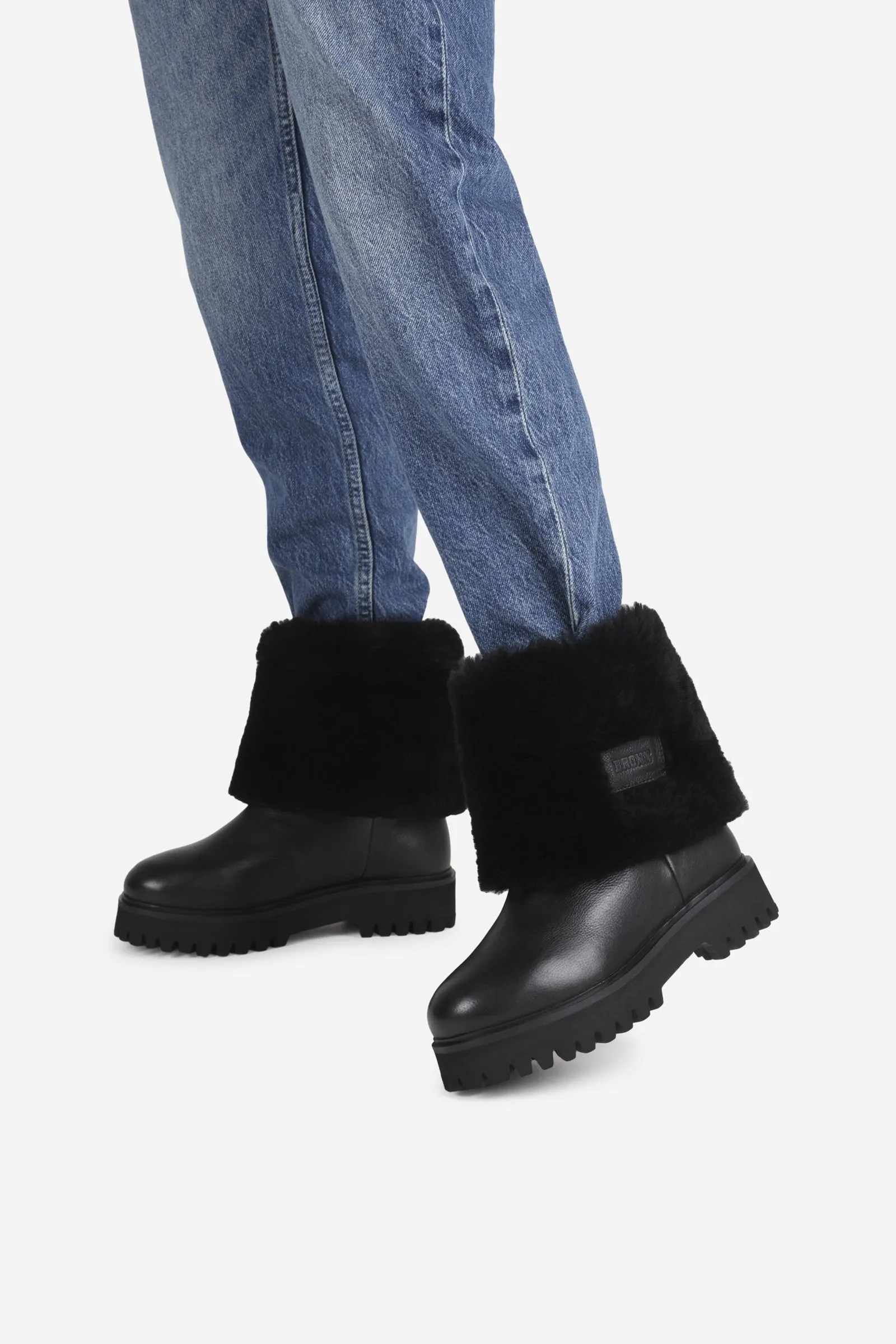 Groov-y | black sold by Bronx product image thumbnail 2