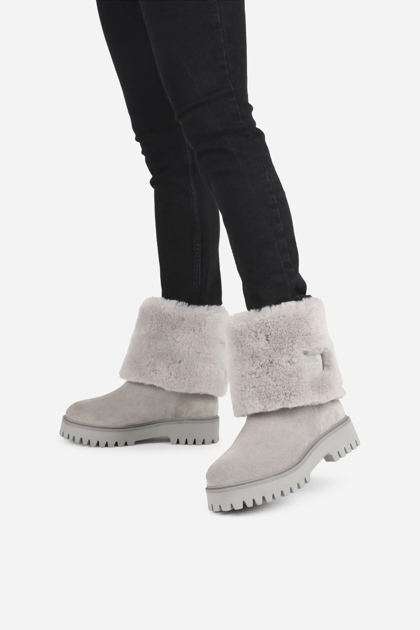 Groov-y | grey sold by Bronx product image thumbnail 2