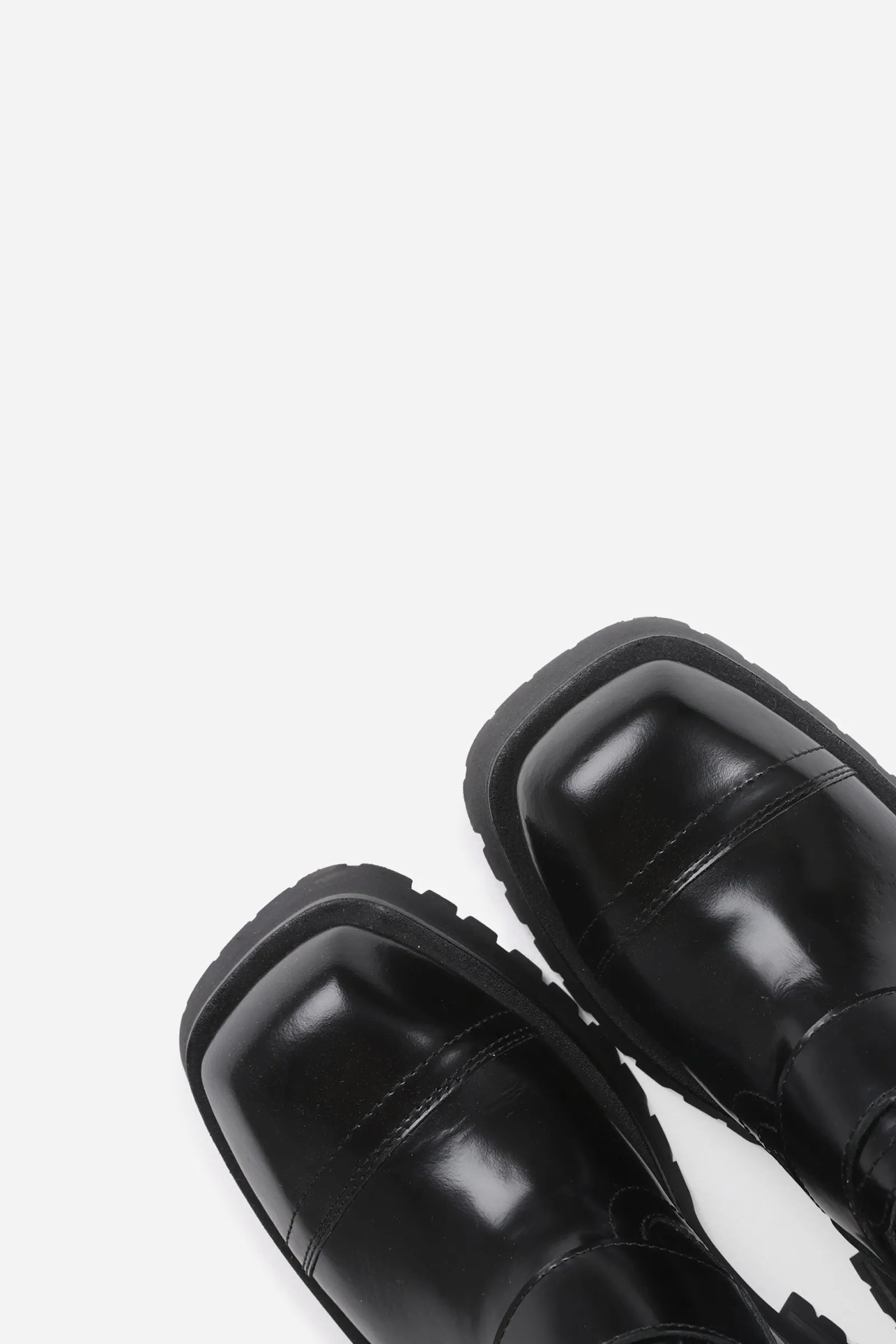 Qui-nn | black sold by Bronx product image thumbnail 4