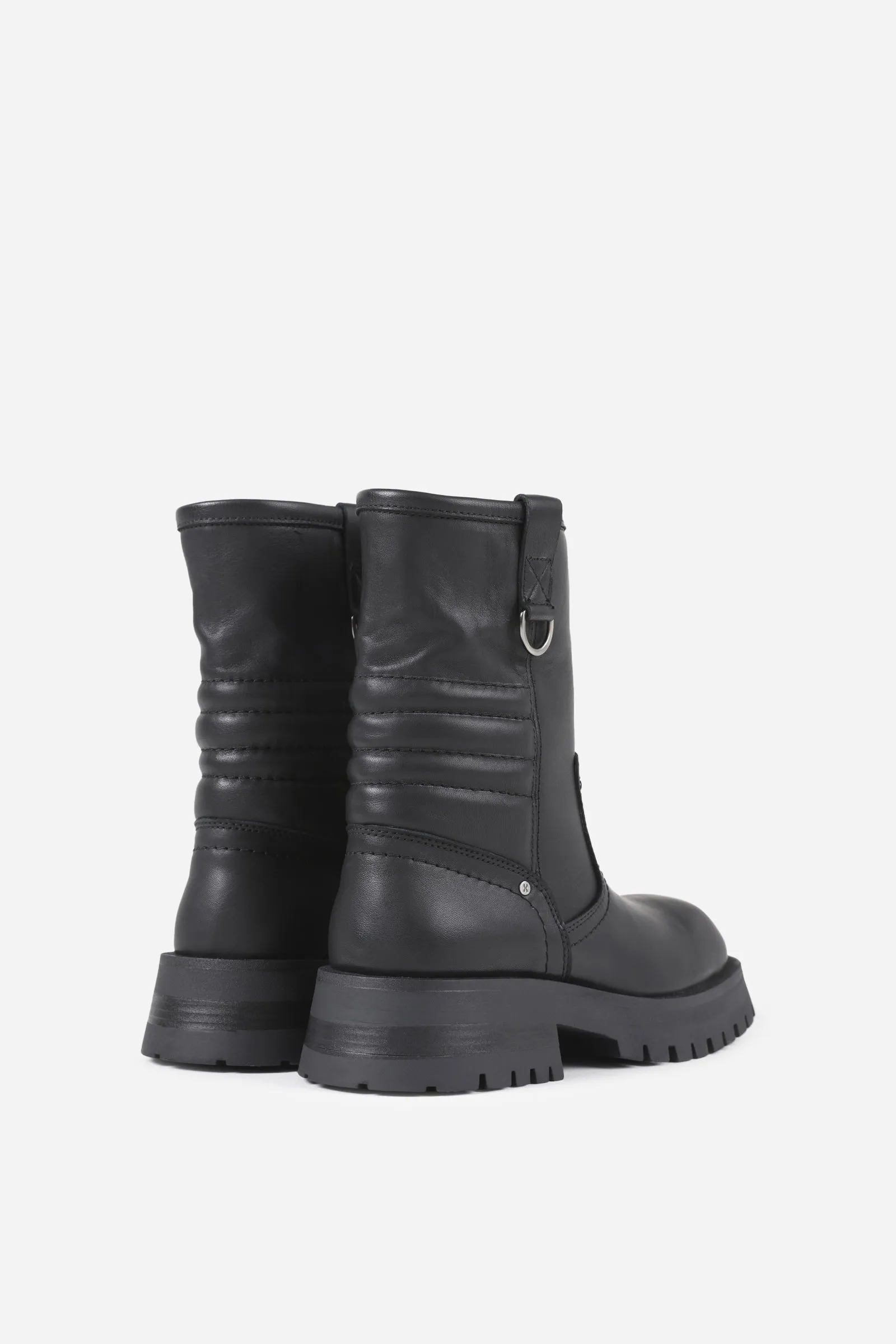 Qui-nn | black sold by Bronx product image thumbnail 5