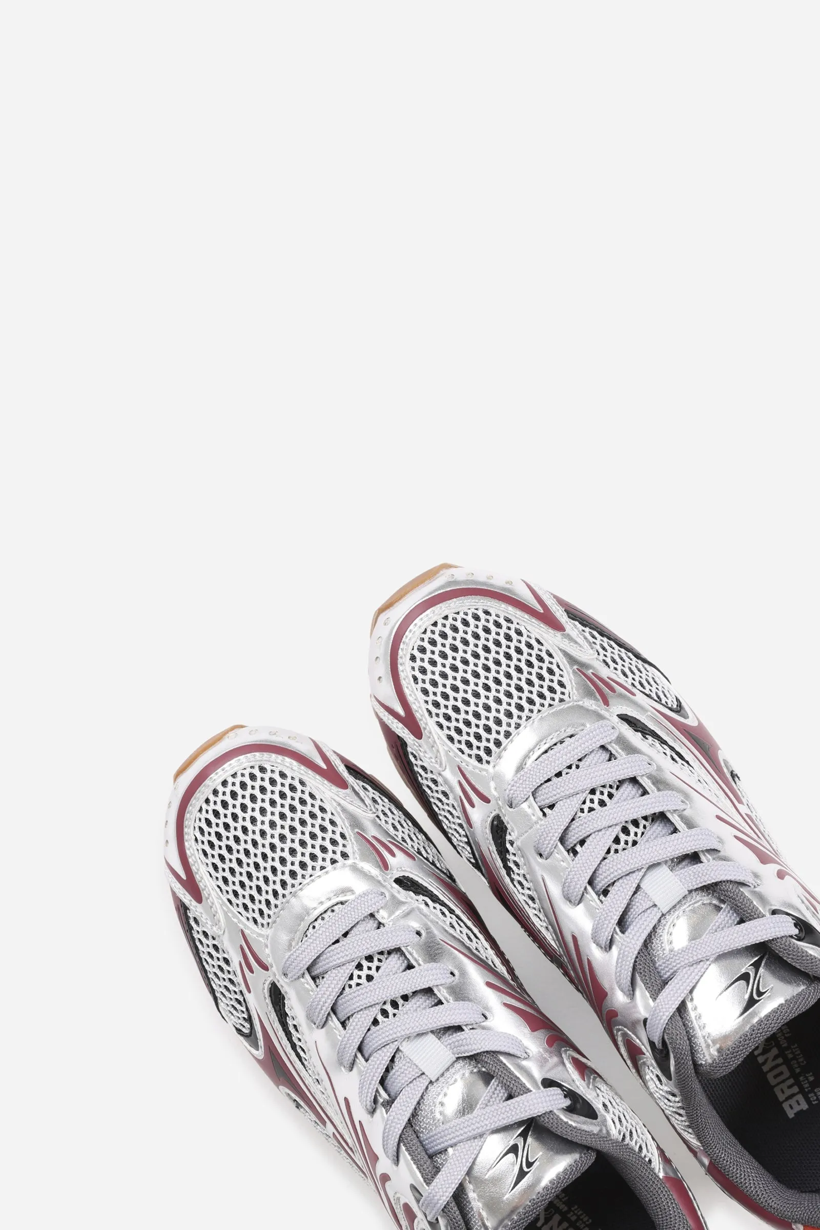 Tro-nic | bordeaux/silver sold by Bronx product image thumbnail 4