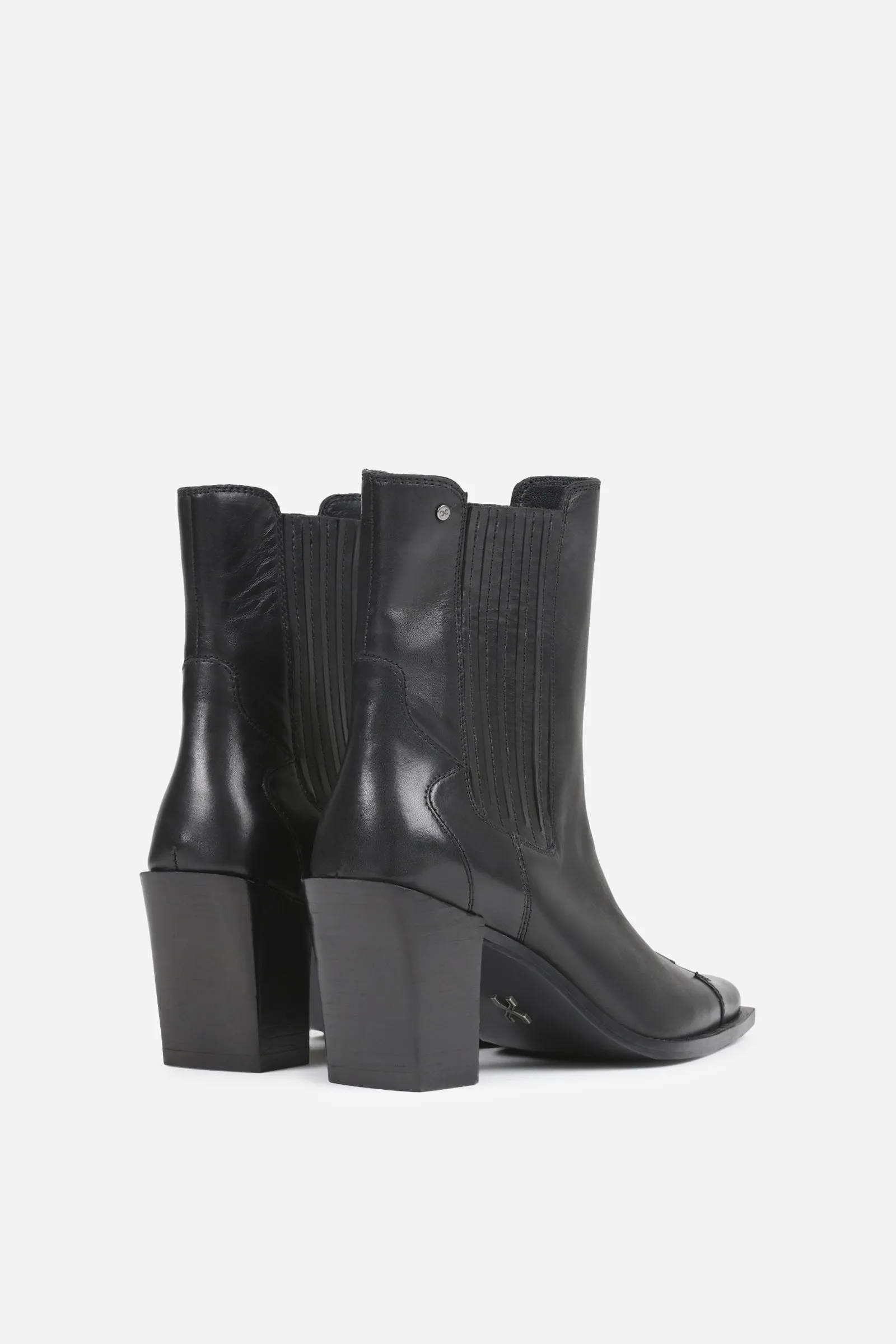 New-Parton | black sold by Bronx product image thumbnail 5