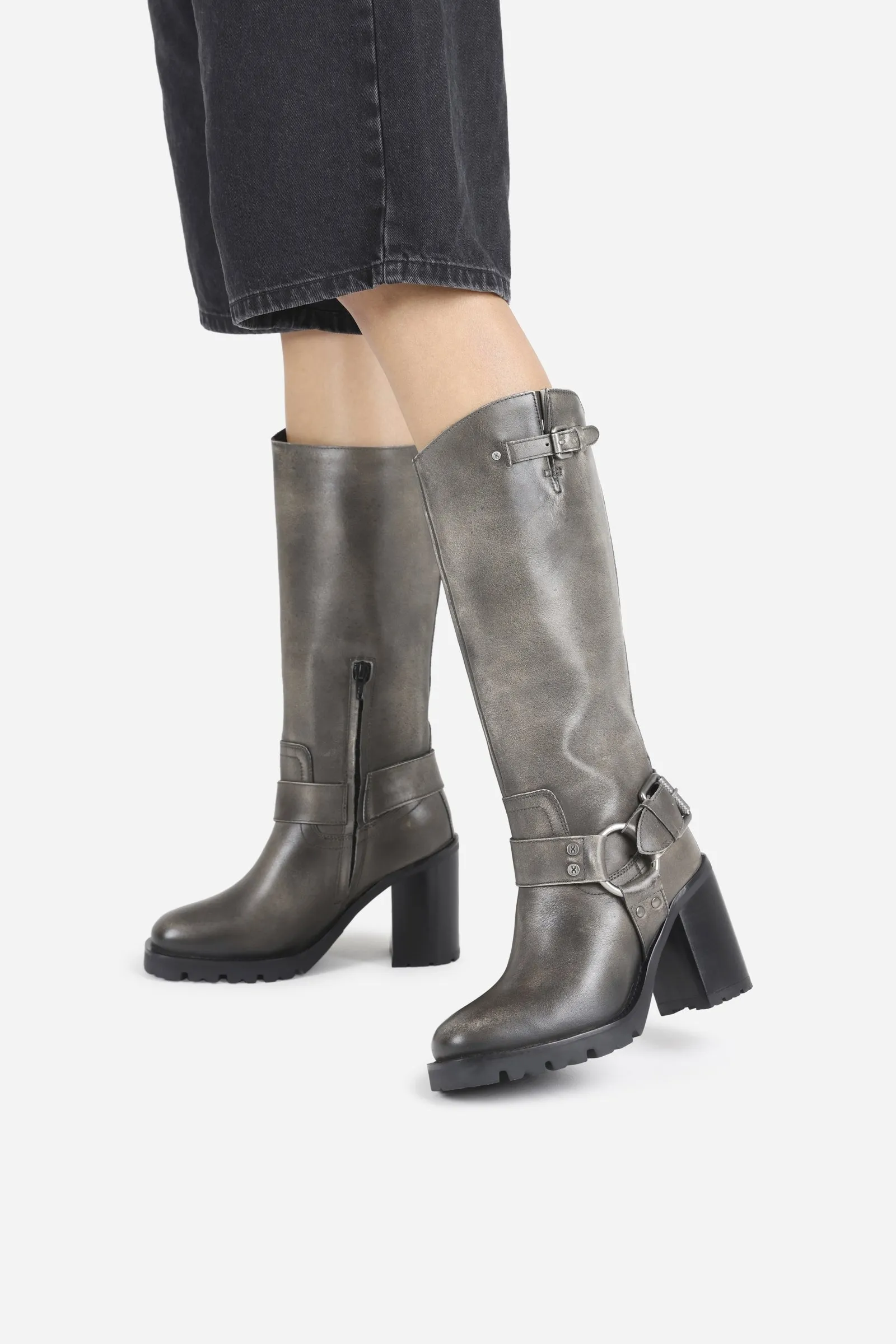 New-Visor | black sold by Bronx product image thumbnail 2