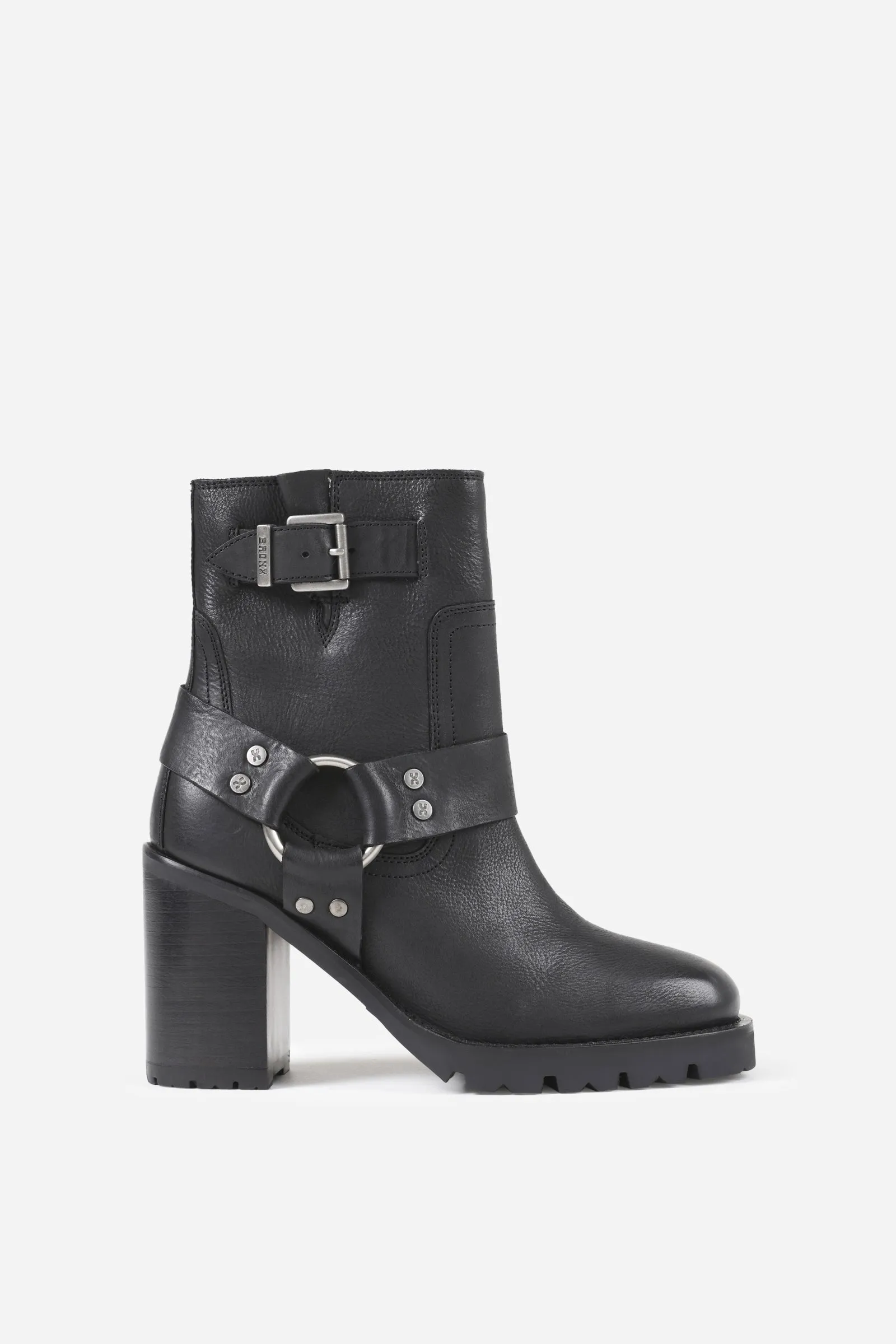 New-Visor | black sold by Bronx