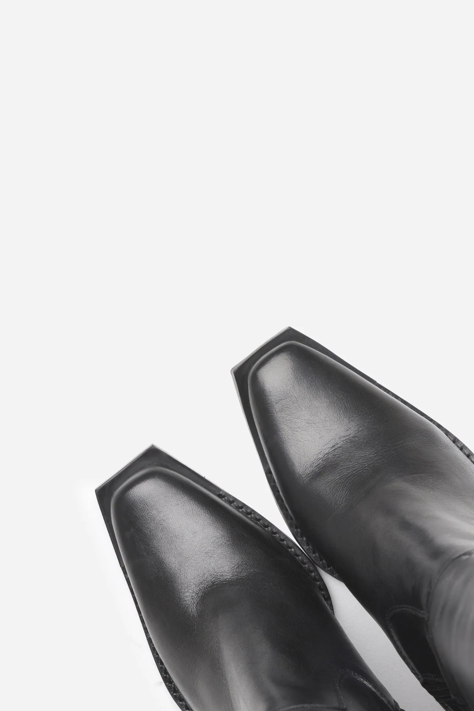 New-Parton | black sold by Bronx product image thumbnail 4
