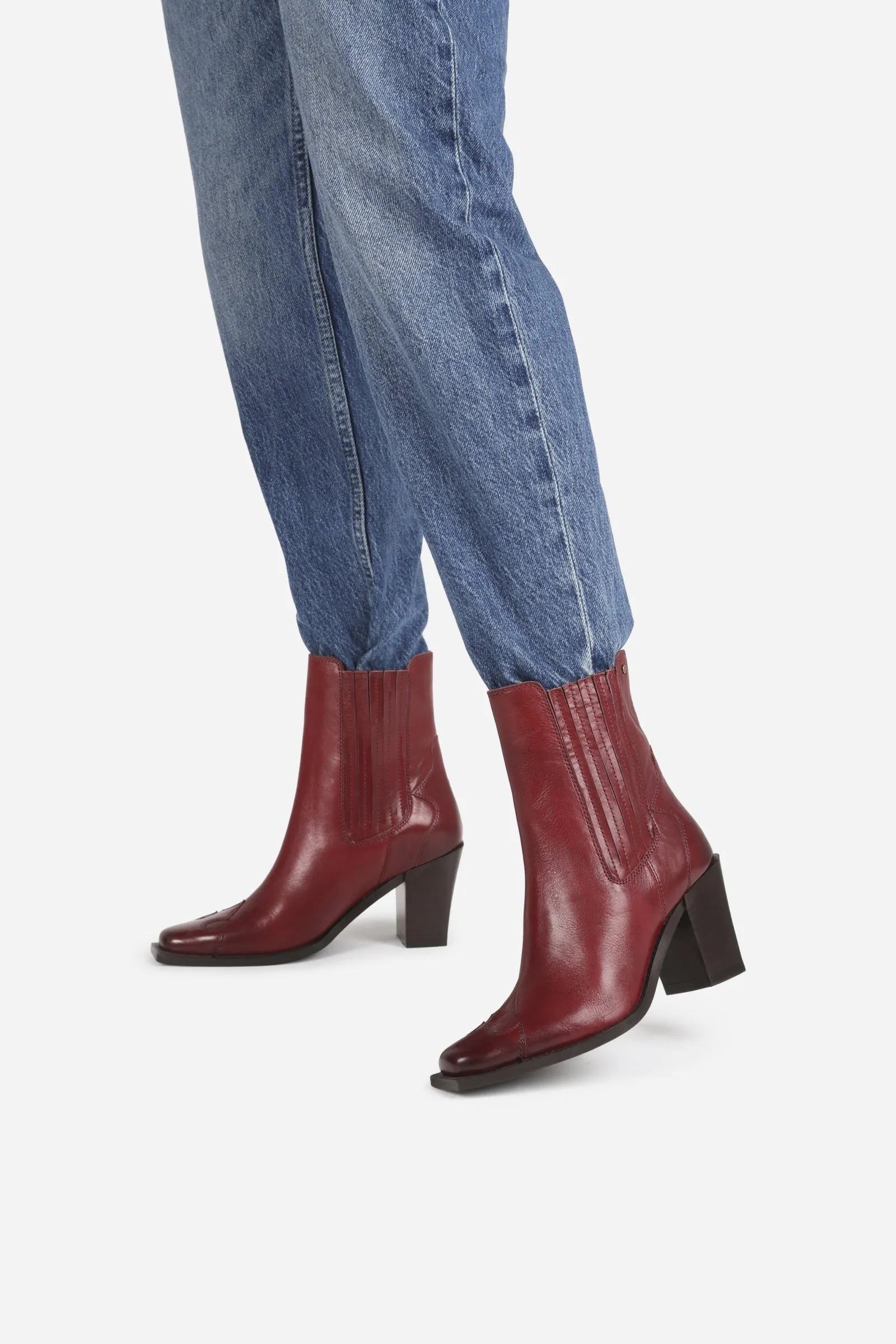 New-Parton | intense rust sold by Bronx product image thumbnail 2