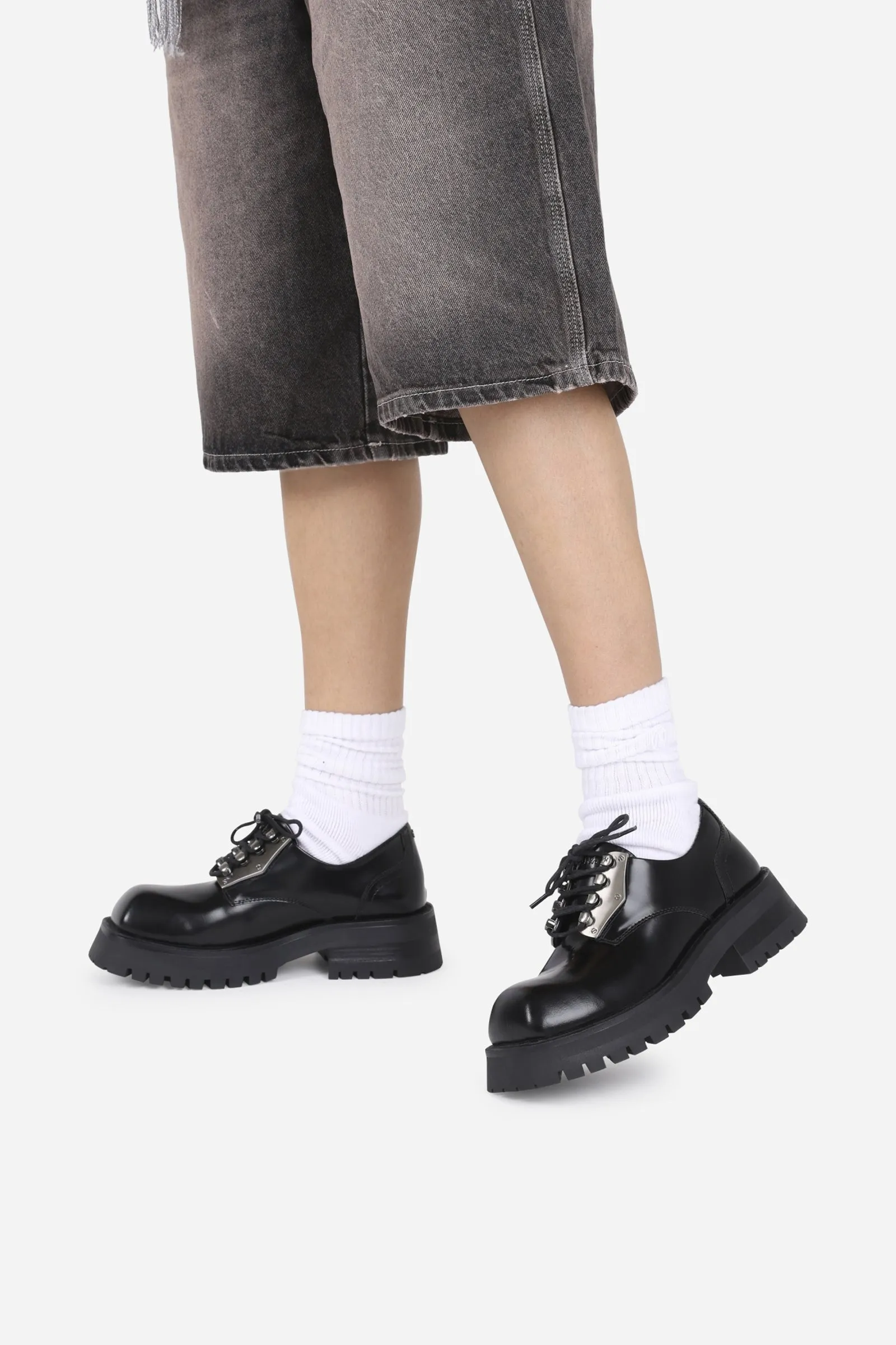 Qui-nn | black sold by Bronx product image thumbnail 2