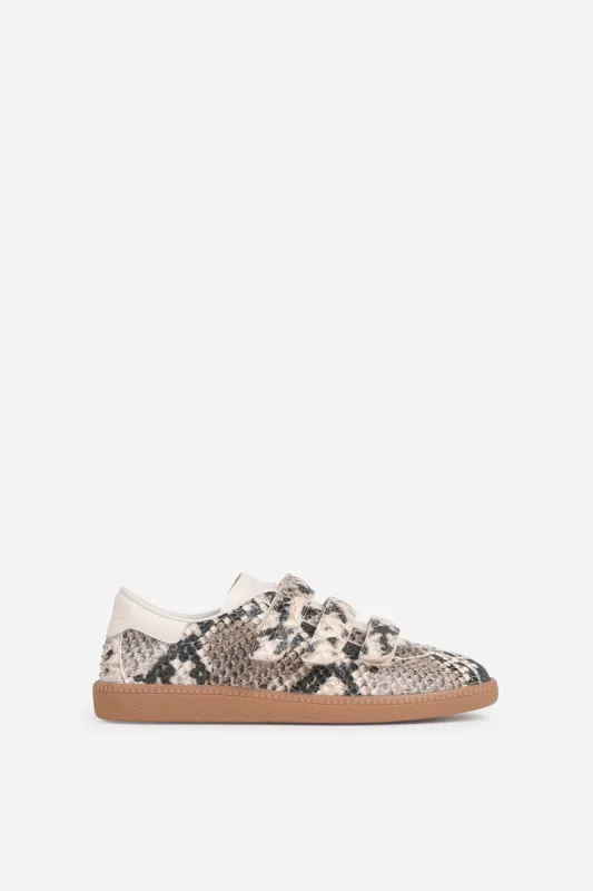 Bob-bie | oatmilk/white/black sold by Bronx