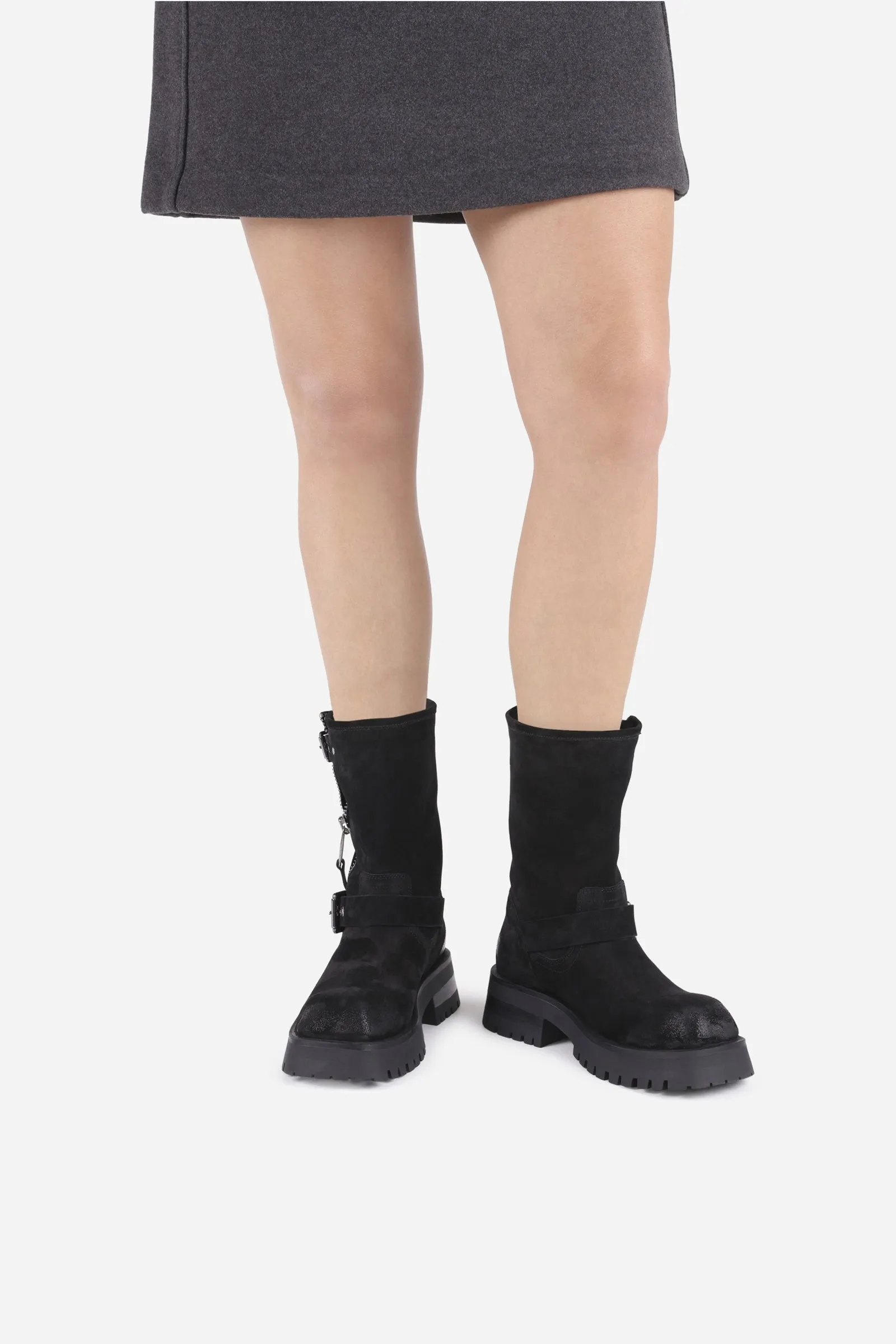 Qui-nn | black sold by Bronx product image thumbnail 4