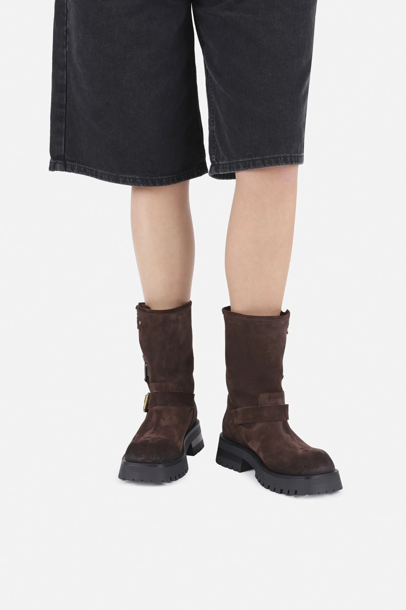 Qui-nn | dark brown sold by Bronx product image thumbnail 4