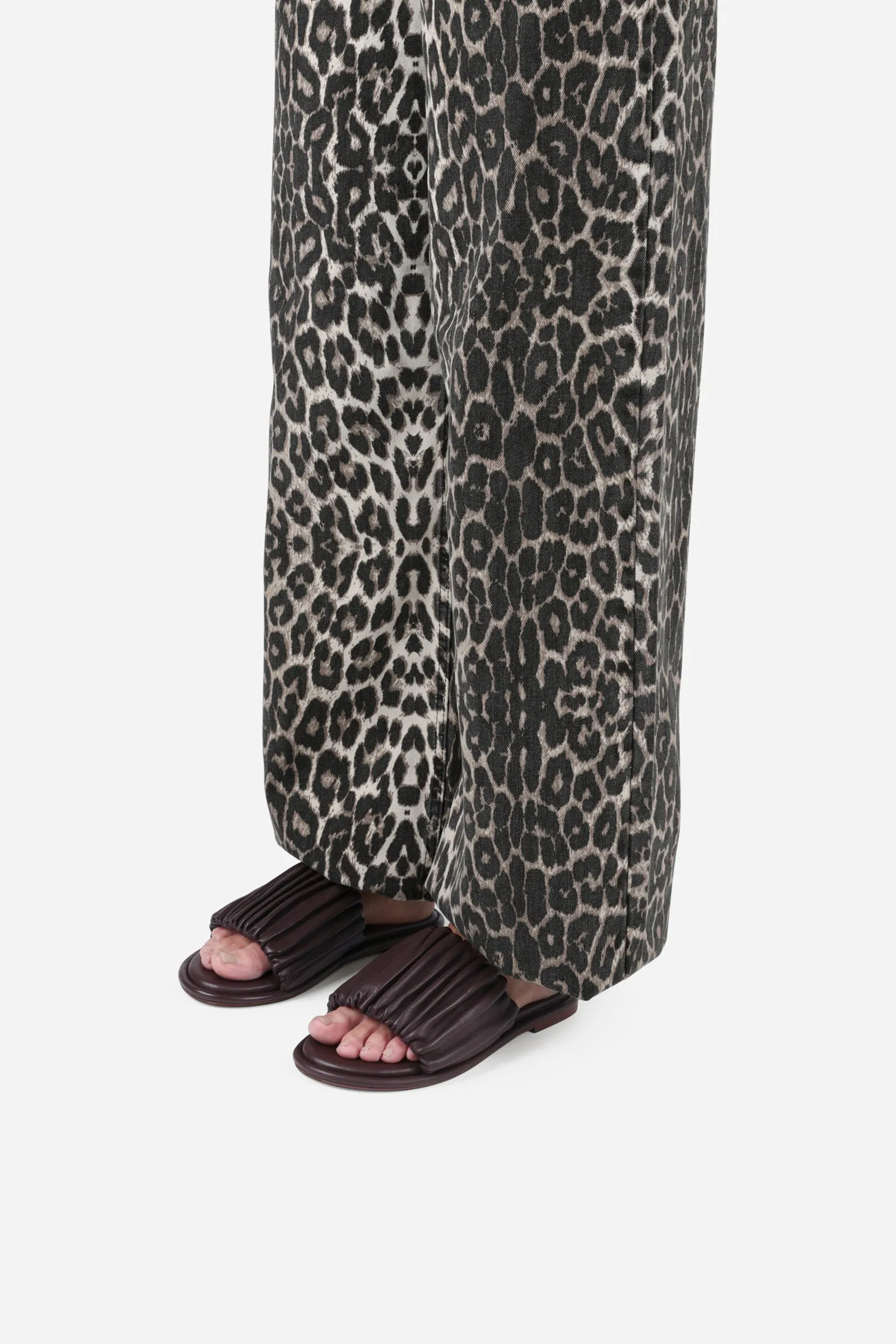 delan-y | chocolate sold by Bronx product image thumbnail 2