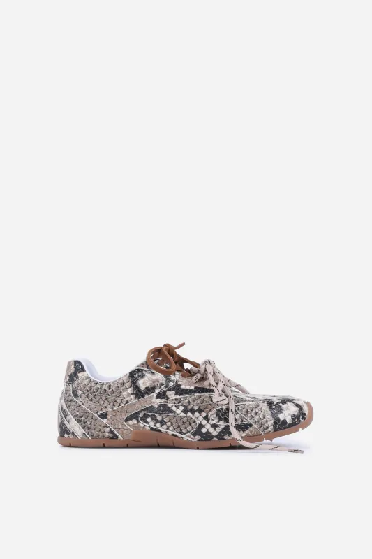 Myr-aa | oatmilk/white/black sold by Bronx