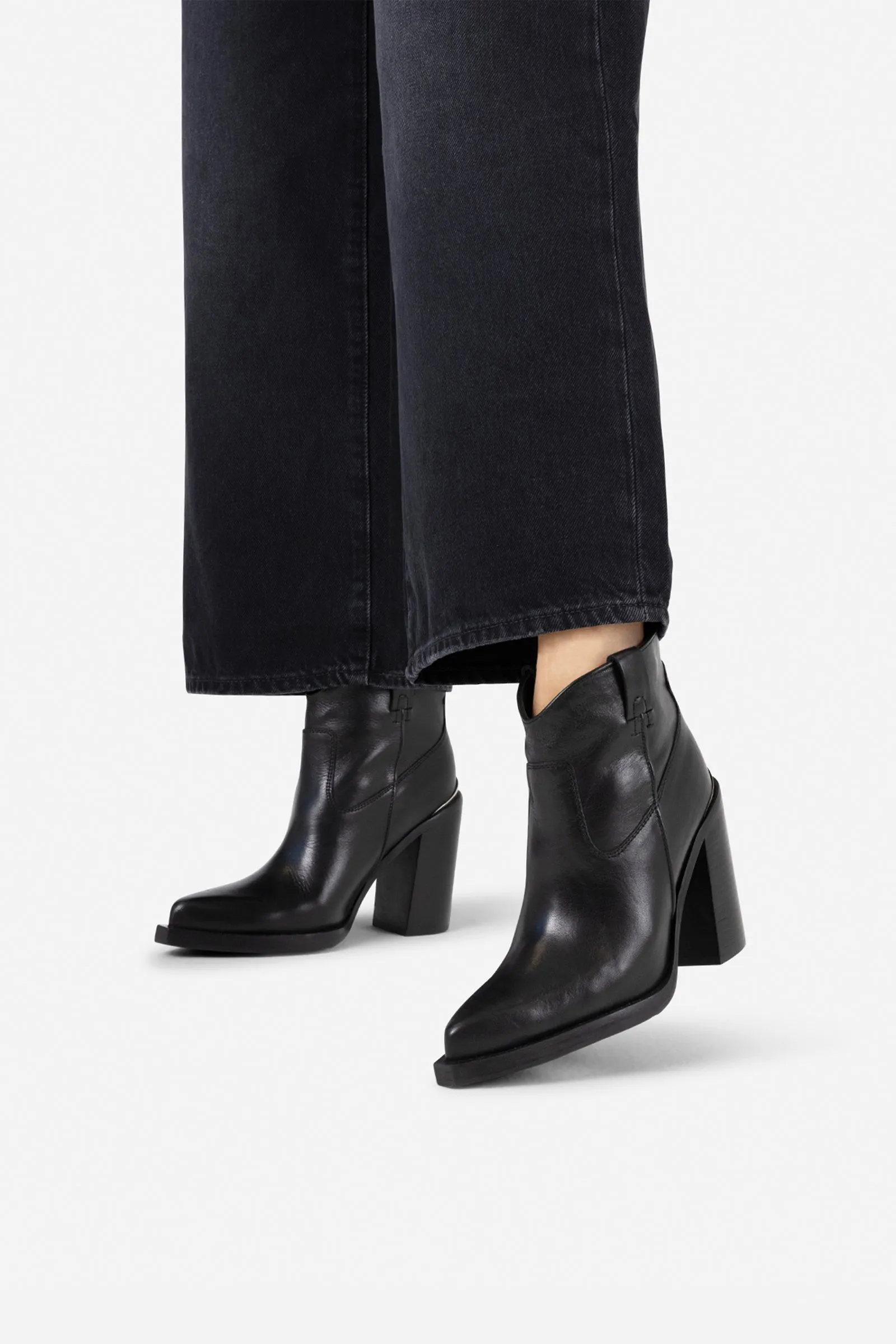 Ankle Boot Low Mya-Mae | black sold by Bronx product image thumbnail 2