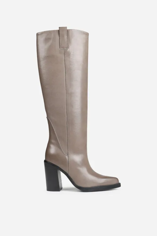 mya-mae | graphite sold by Bronx