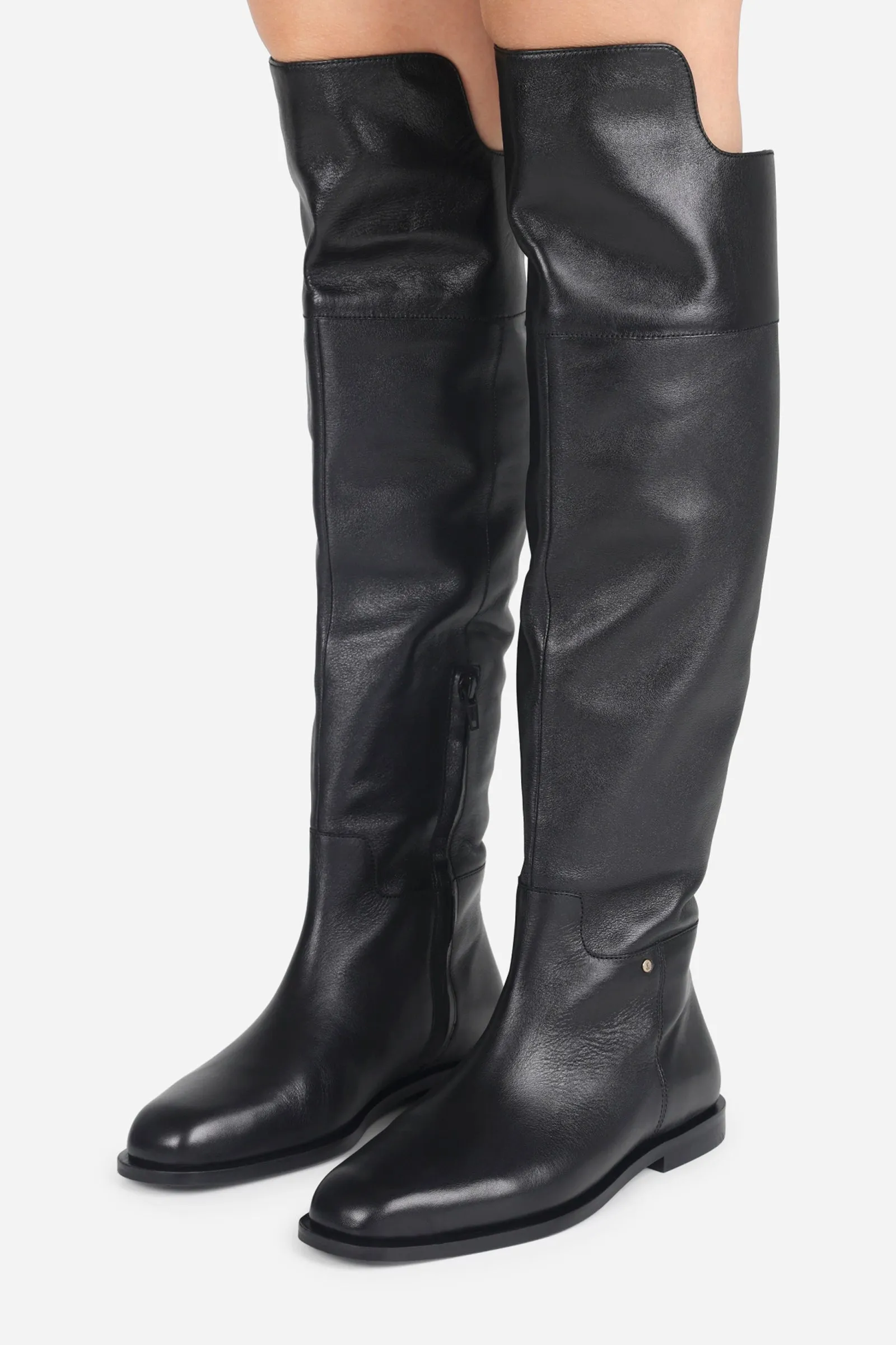 kels-ie | black sold by Bronx product image thumbnail 2