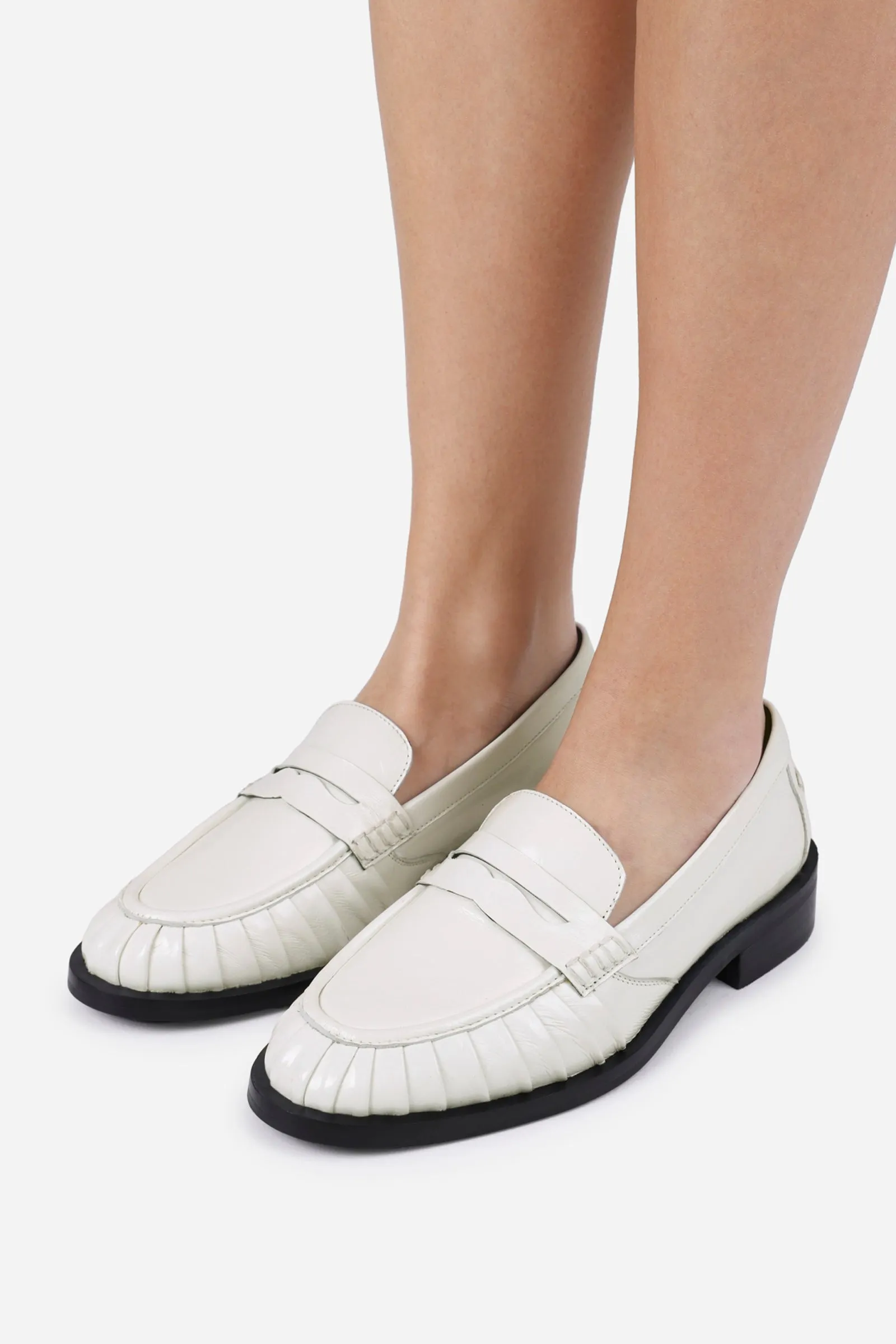 next-wagon | off white/black sold by Bronx product image thumbnail 2