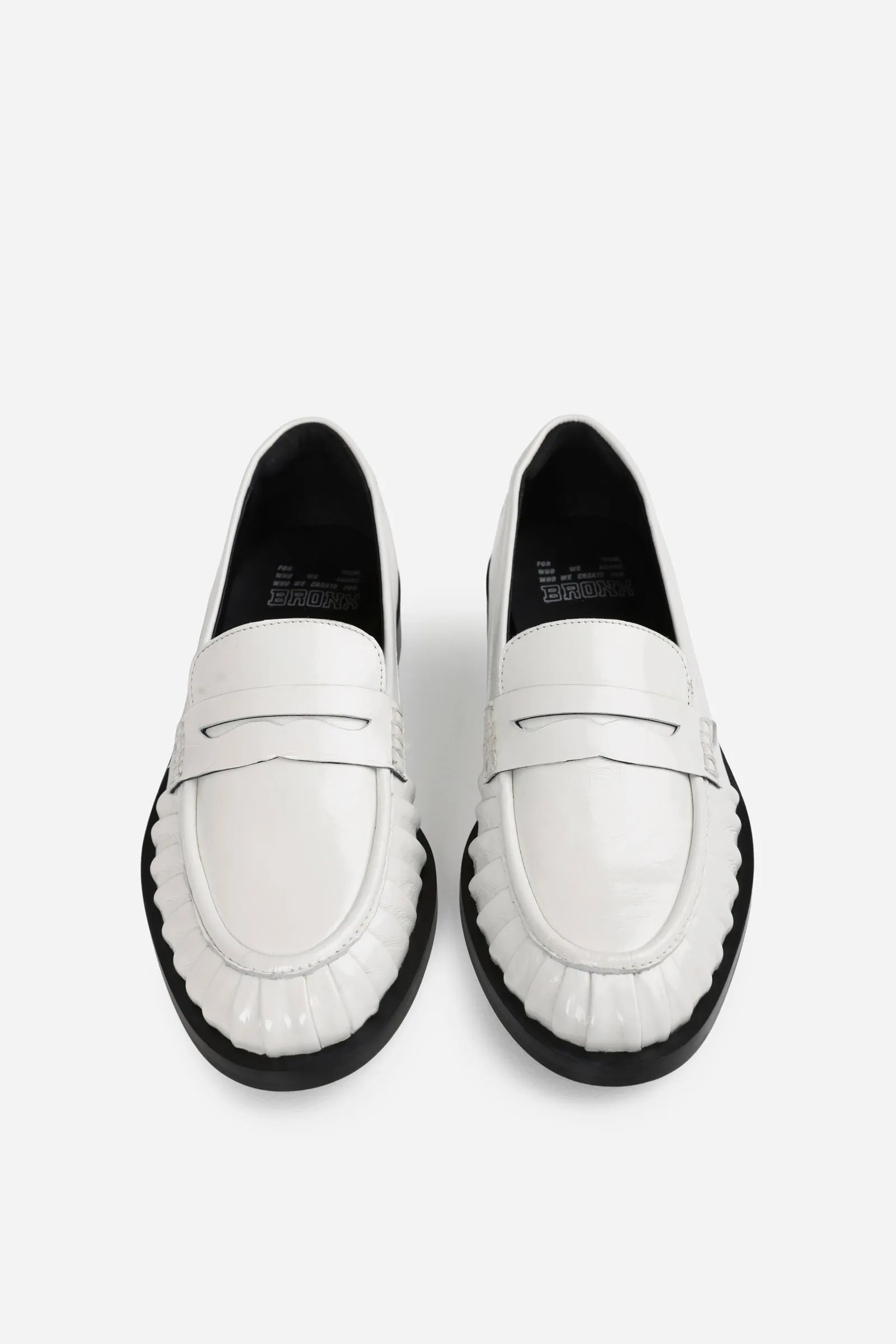 next-wagon | off white/black sold by Bronx product image thumbnail 3