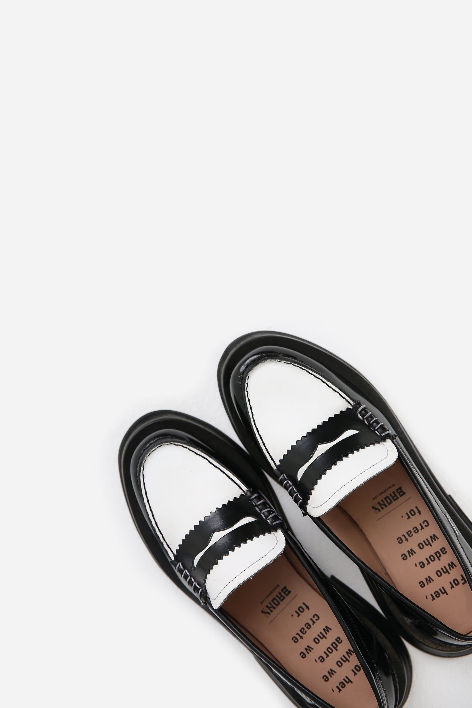 Loafer New-Frizo | black/white sold by Bronx product image thumbnail 4