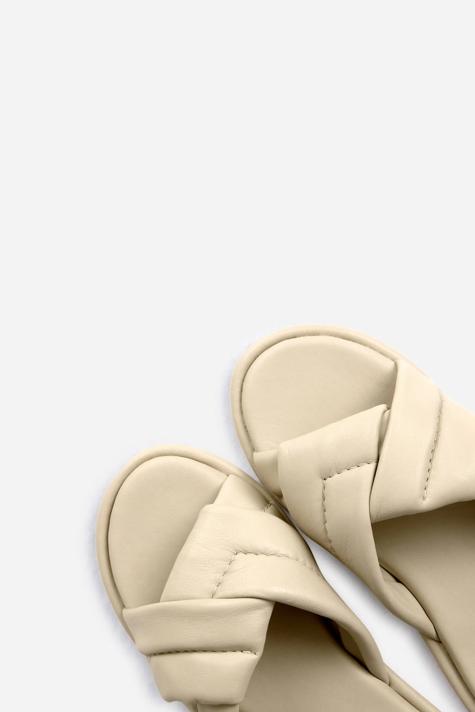 Sandal Delan-y | oatmilk sold by Bronx product image thumbnail 4