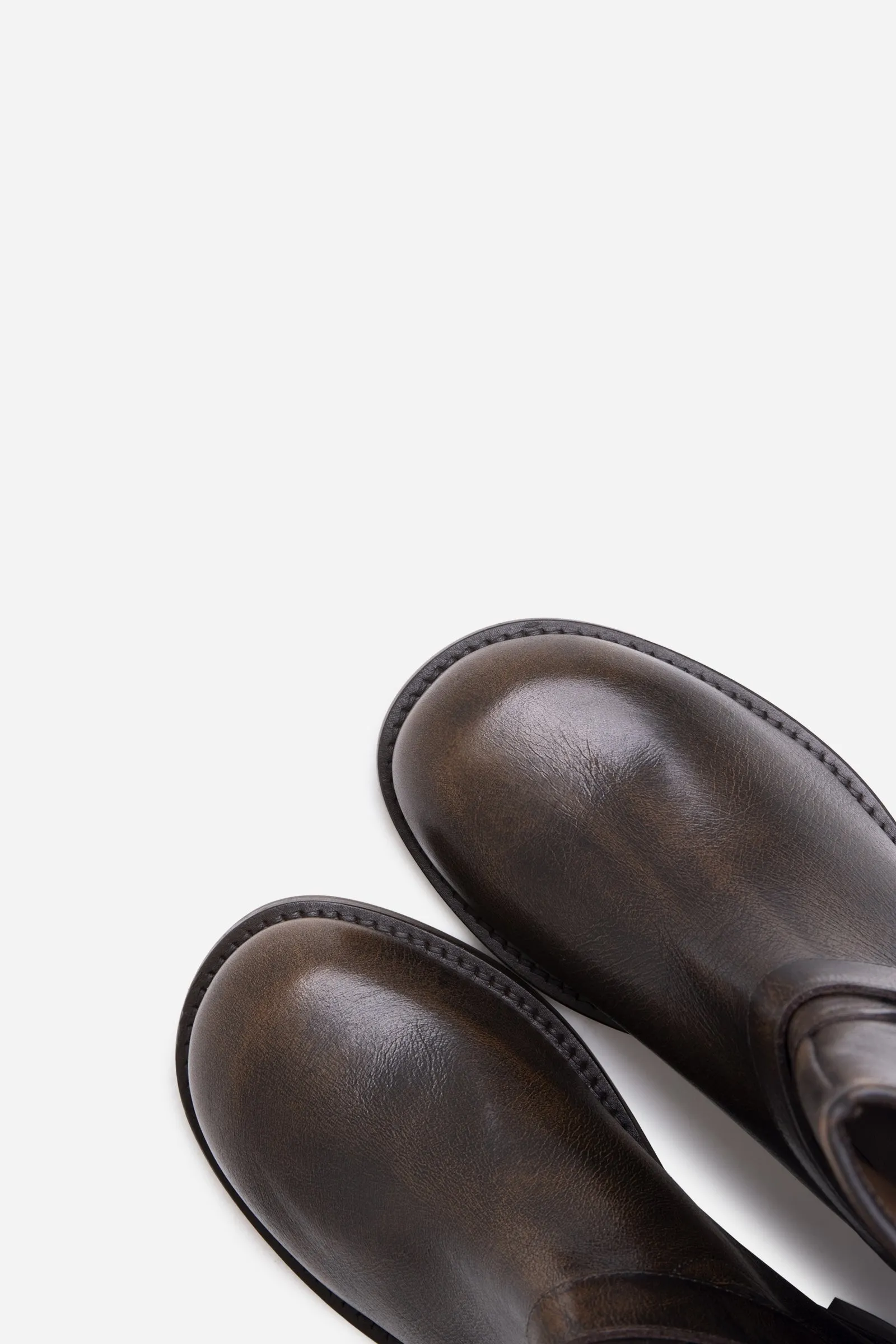 new-camperos | chestnut sold by Bronx product image thumbnail 4
