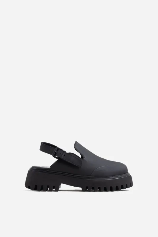 GROOVY-SANDAL | black sold by Bronx