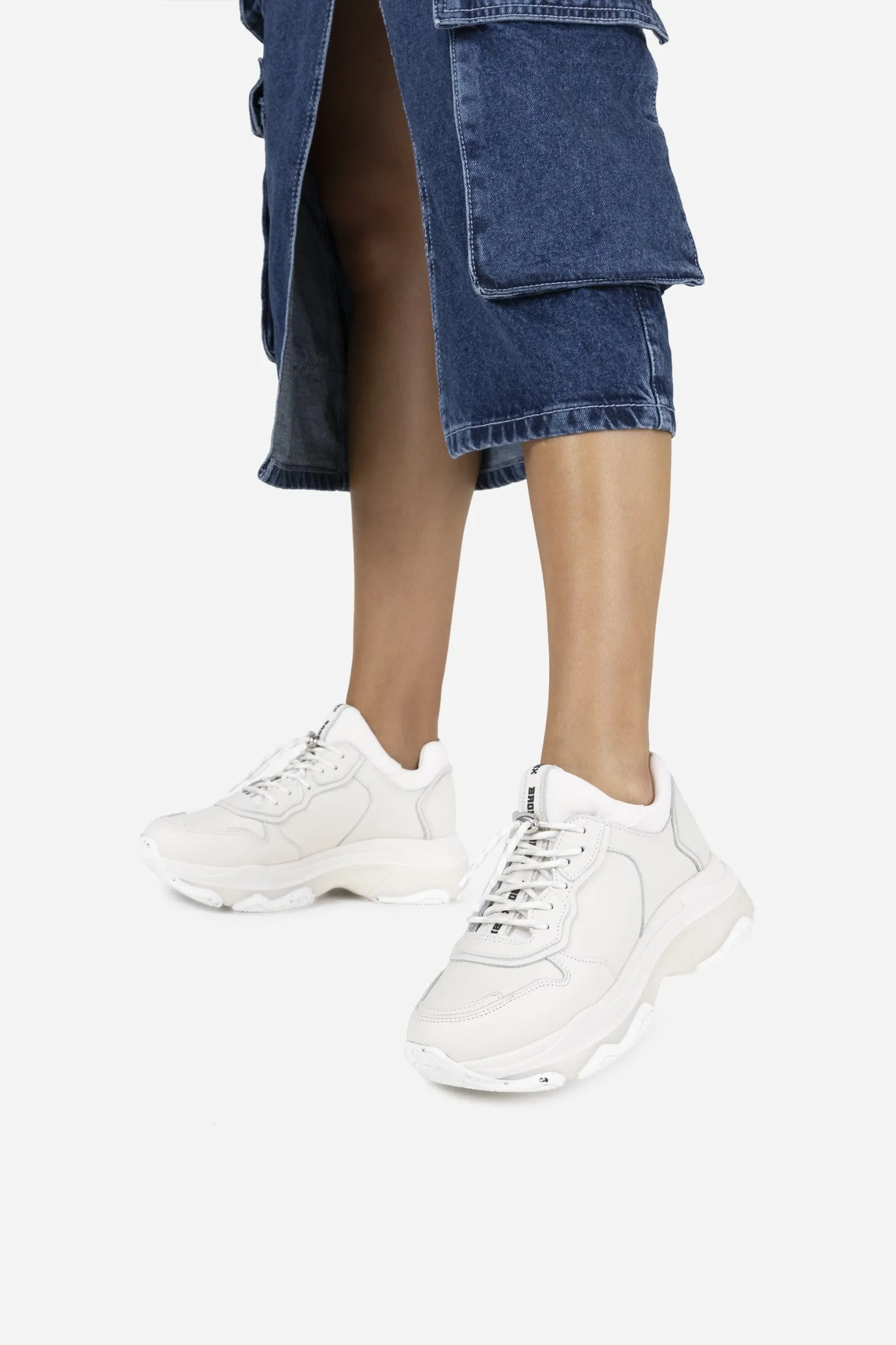Sneaker Baisley | off white sold by Bronx product image thumbnail 3