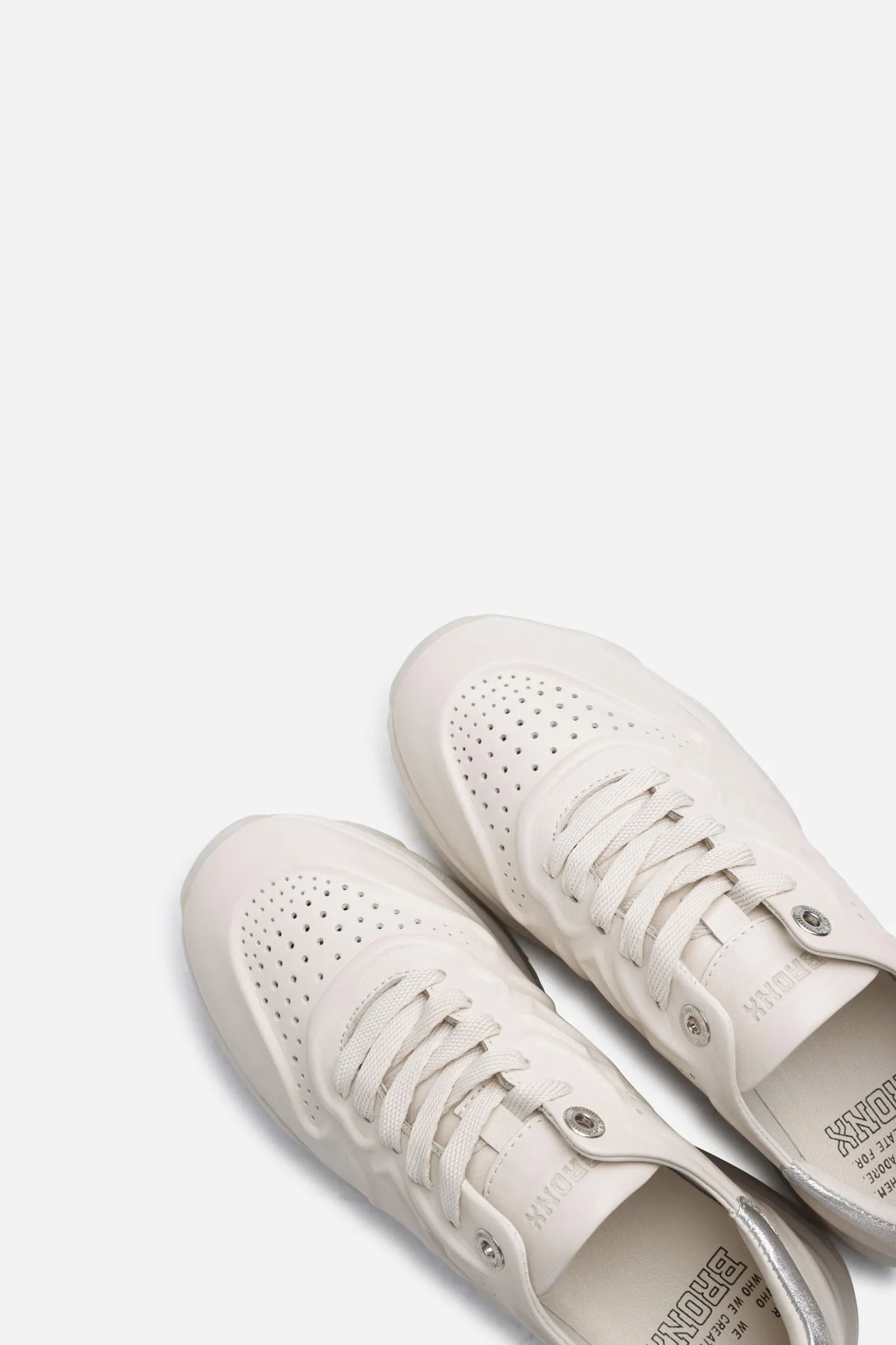 Sneaker Baisley | off white/silver sold by Bronx product image thumbnail 4