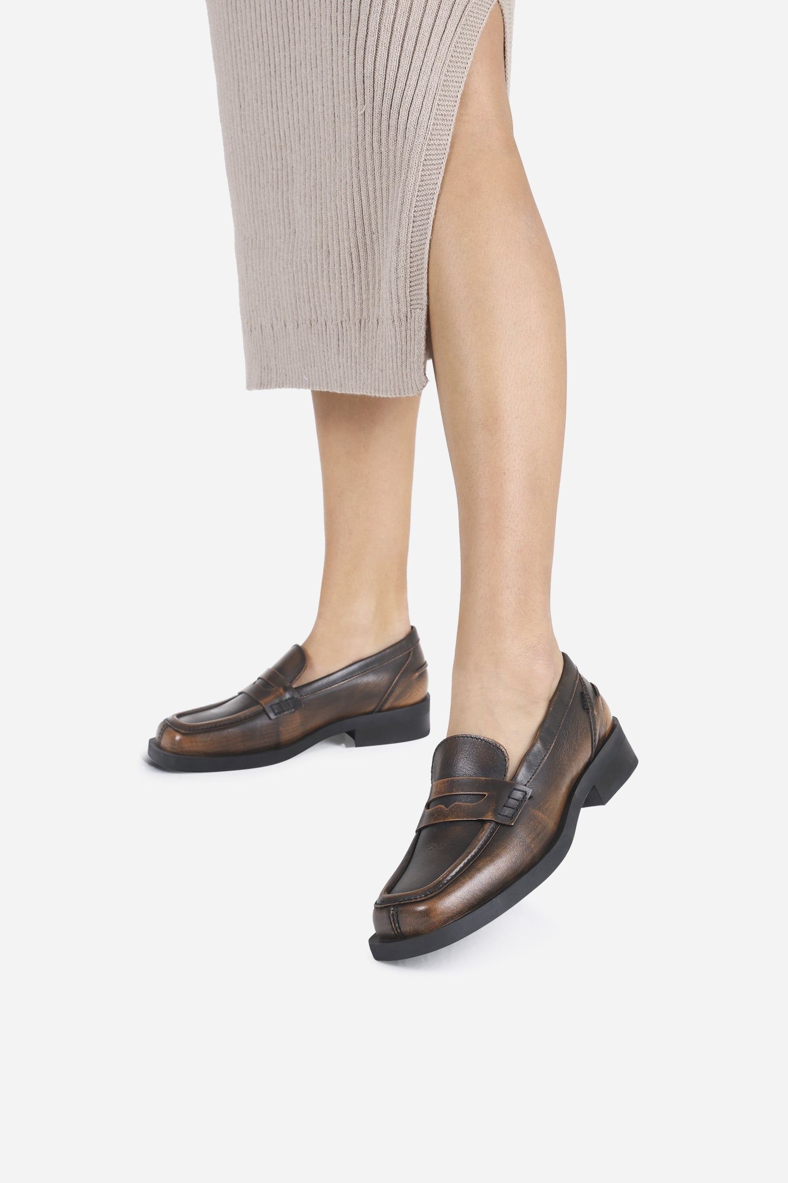 Low Shoe Loafer Al-my | chestnut/black sold by Bronx product image thumbnail 2
