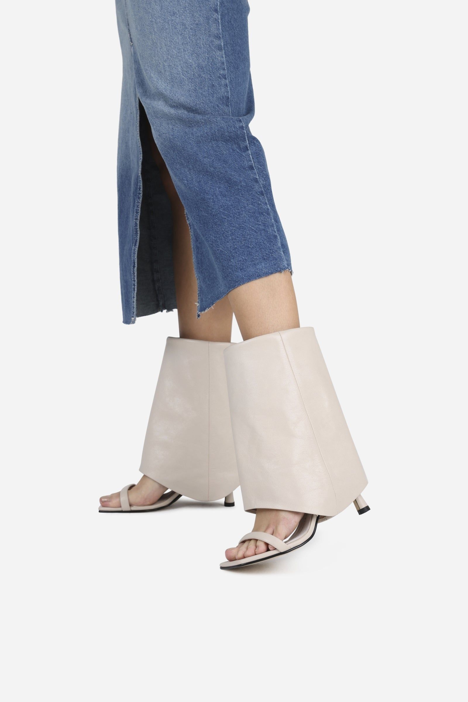 Sandal Ros-ey | off white sold by Bronx product image thumbnail 2